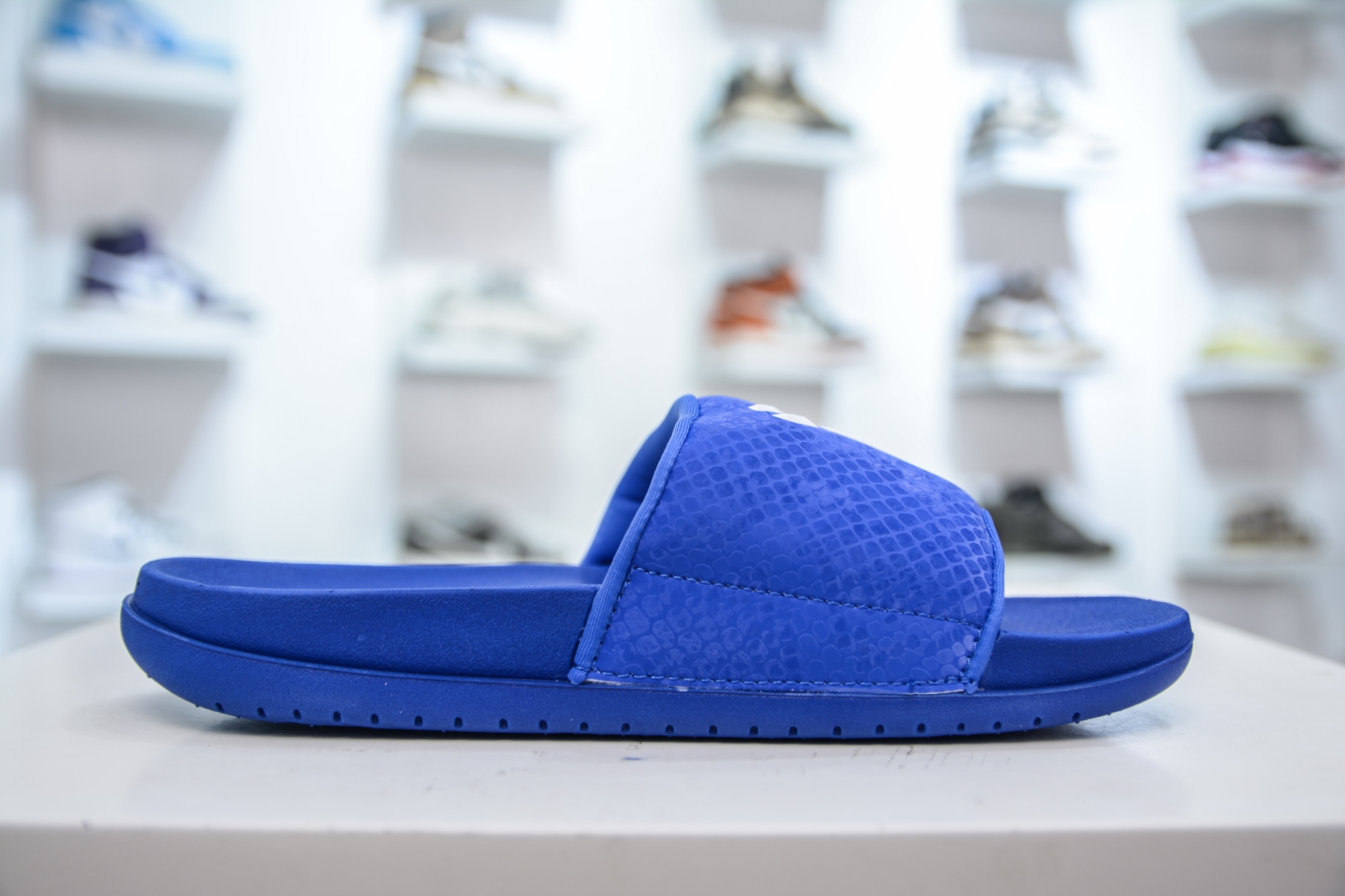 Nike Kobe Offcourt Slide: Comfortable, Stylish, and Anti-Slip Sandals 4 i1751295621838 8892 0 2