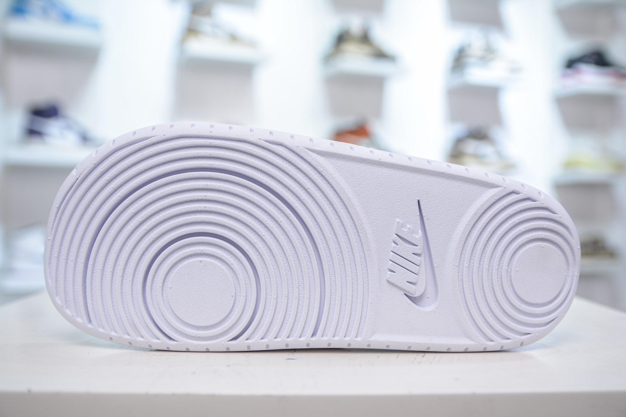 Nike Kobe Offcourt Slide: Comfort & Style for Men and Women 6 i1751295679220 1089 0 4