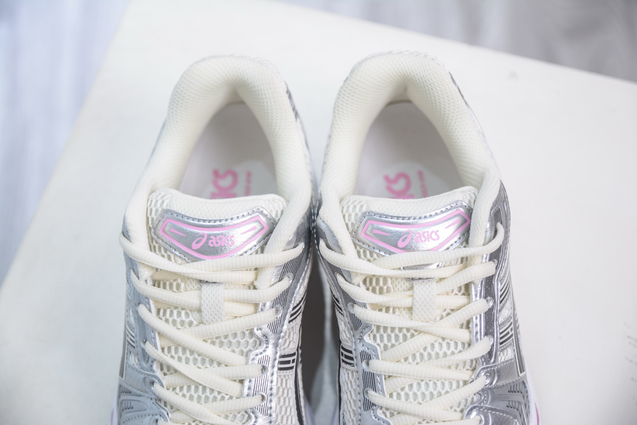 ASICS Gel-Kayano 14: Silver & White Lightweight Running Shoes 9 i1751295939293 3318 0 7