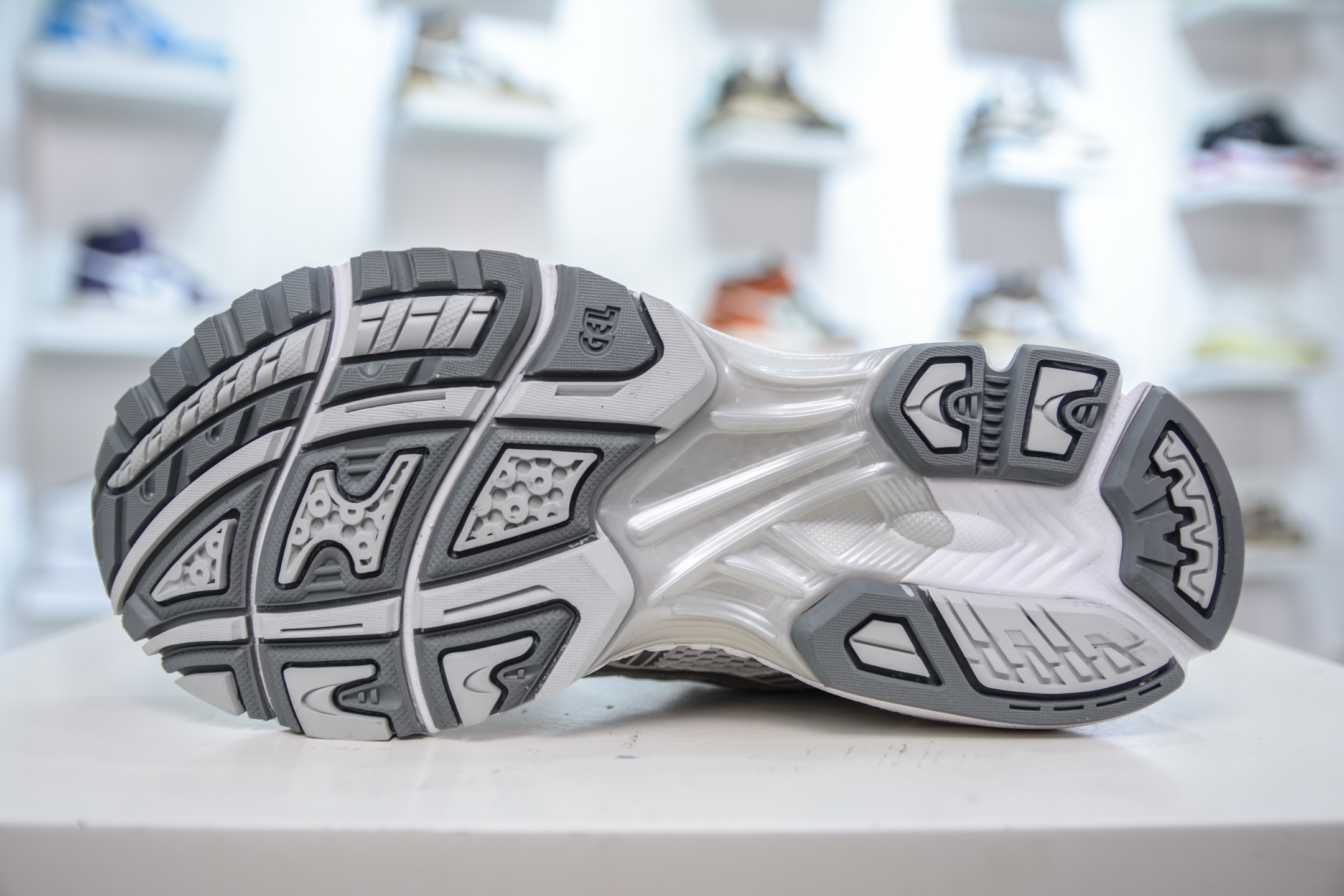 ASICS Gel Kayano 14 Running Shoes - Lightweight, Cushioned, Silver 6 i1751295993080 950 0 4