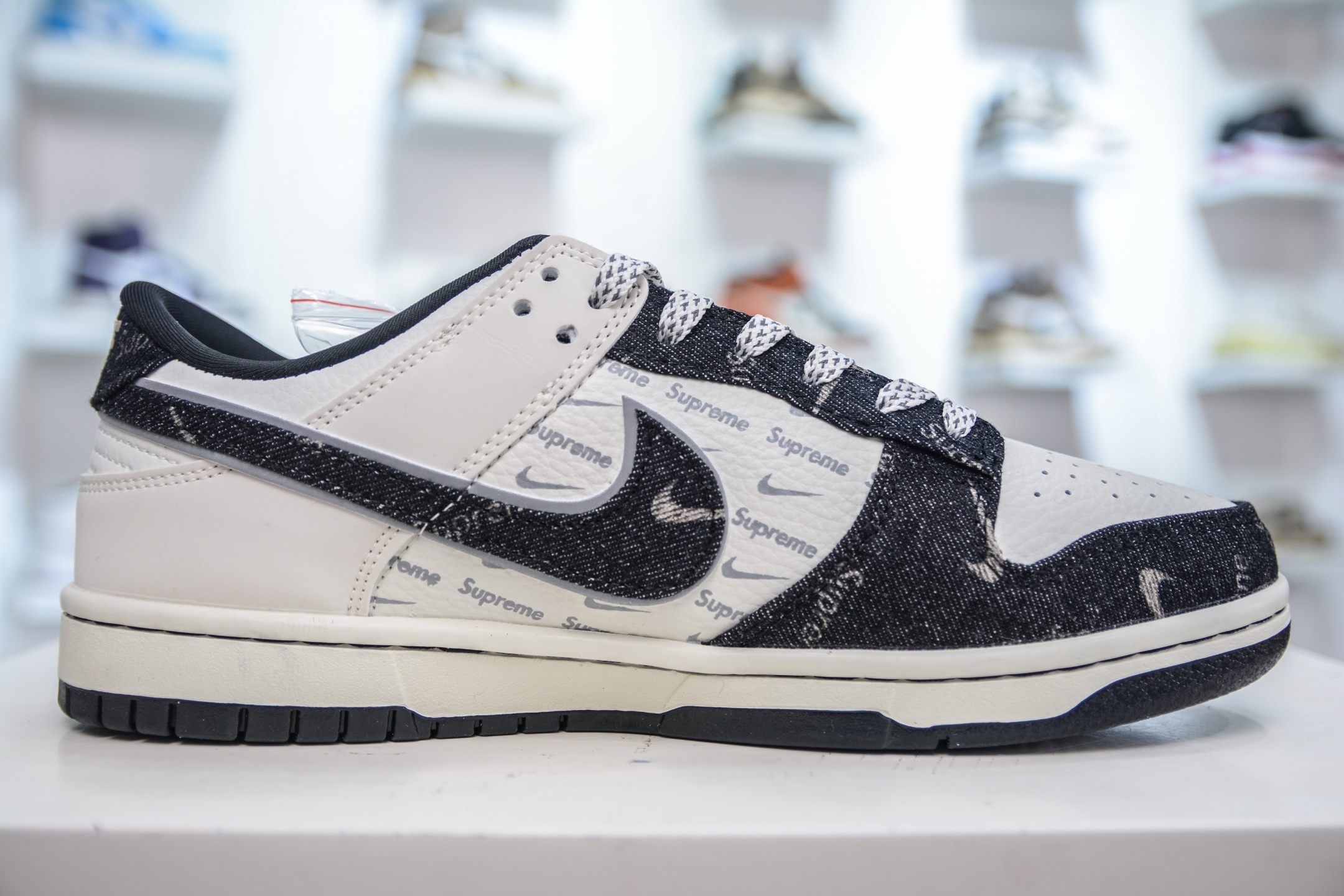 280 Nike SB Dunk Low x superme SUP联名-米白黑牛仔 SC9207-414-Chinese UA Cheap High Quatity Brand Clothes Bags handbags Sneakers wholesale wholesaler seller from China Factory suppliers Fashion Clothing Shoes best Quality Beautiful Price 280 Nike SB Dunk Low x superme SUP联名-米白黑牛仔 SC9207-414