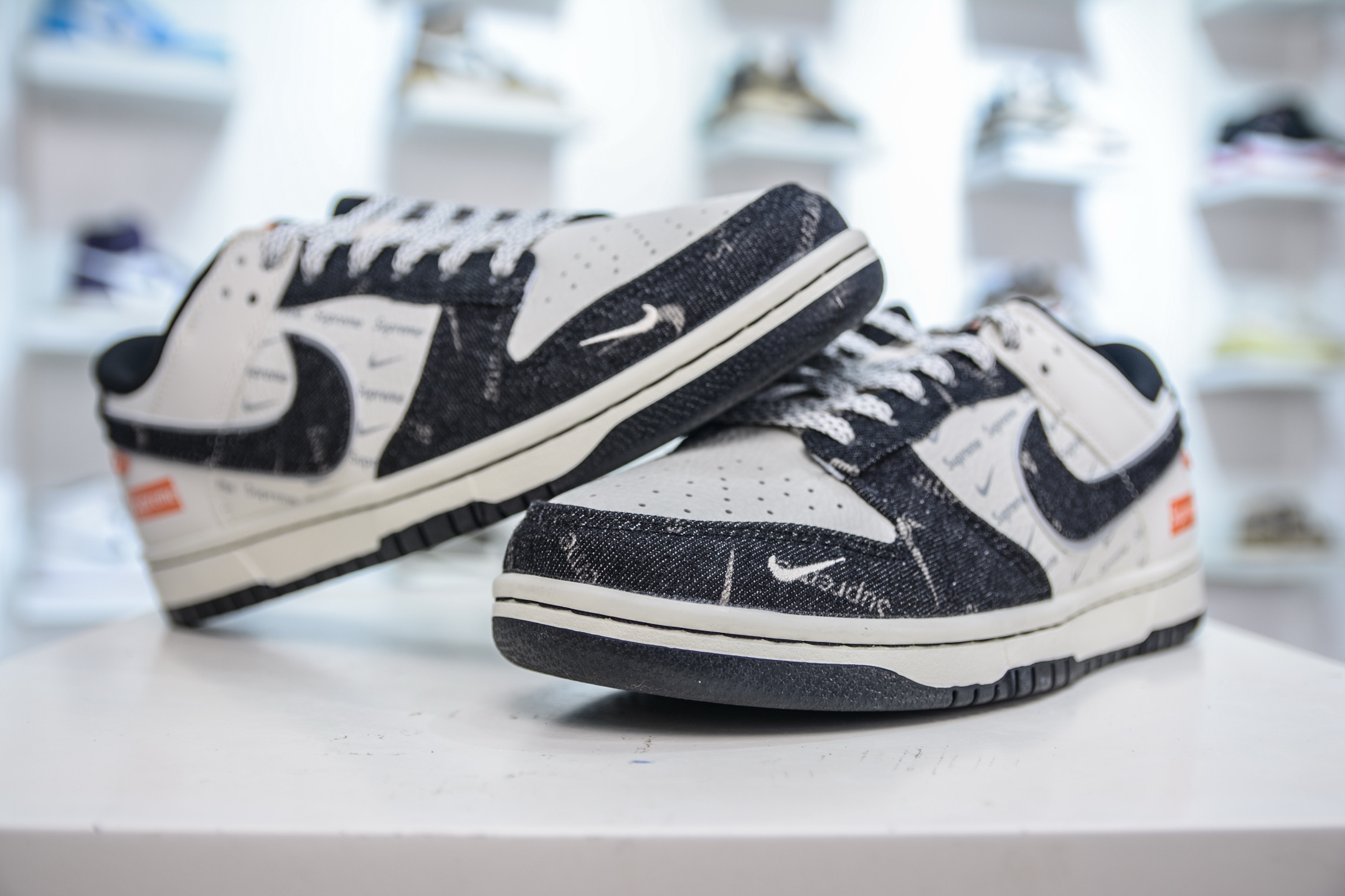 280 Nike SB Dunk Low x superme SUP联名-米白黑牛仔 SC9207-414-Chinese UA Cheap High Quatity Brand Clothes Bags handbags Sneakers wholesale wholesaler seller from China Factory suppliers Fashion Clothing Shoes best Quality Beautiful Price 280 Nike SB Dunk Low x superme SUP联名-米白黑牛仔 SC9207-414