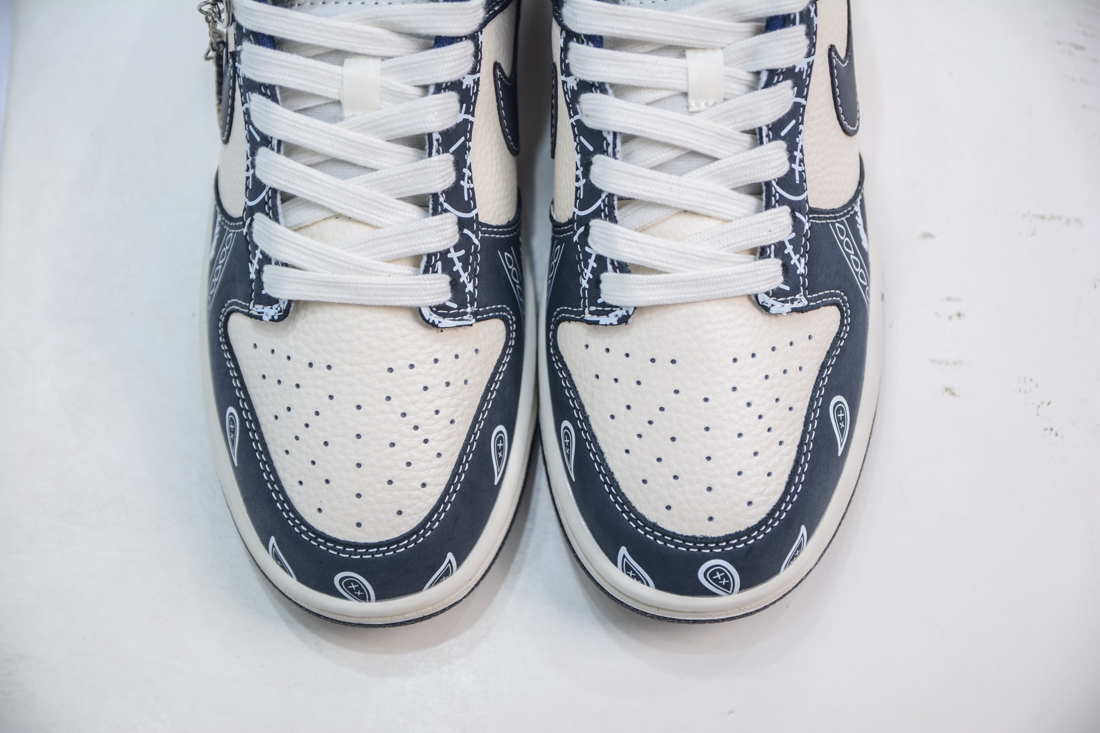 280 Nike SB Dunk Low 藏蓝鬼脸腰果花 KK1333-046-Chinese UA Cheap High Quatity Brand Clothes Bags handbags Sneakers wholesale wholesaler seller from China Factory suppliers Fashion Clothing Shoes best Quality Beautiful Price 280 Nike SB Dunk Low 藏蓝鬼脸腰果花 KK1333-046