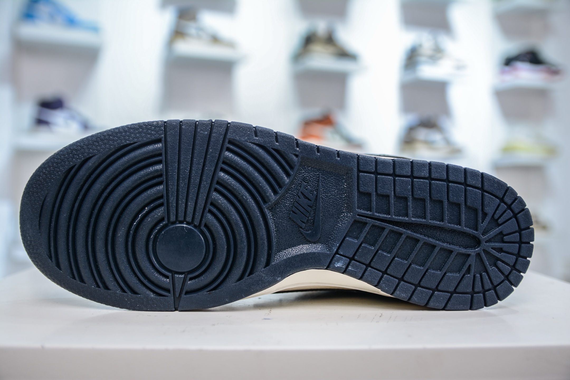 280 Nike SB Dunk Low 藏蓝鬼脸腰果花 KK1333-046-Chinese UA Cheap High Quatity Brand Clothes Bags handbags Sneakers wholesale wholesaler seller from China Factory suppliers Fashion Clothing Shoes best Quality Beautiful Price 280 Nike SB Dunk Low 藏蓝鬼脸腰果花 KK1333-046