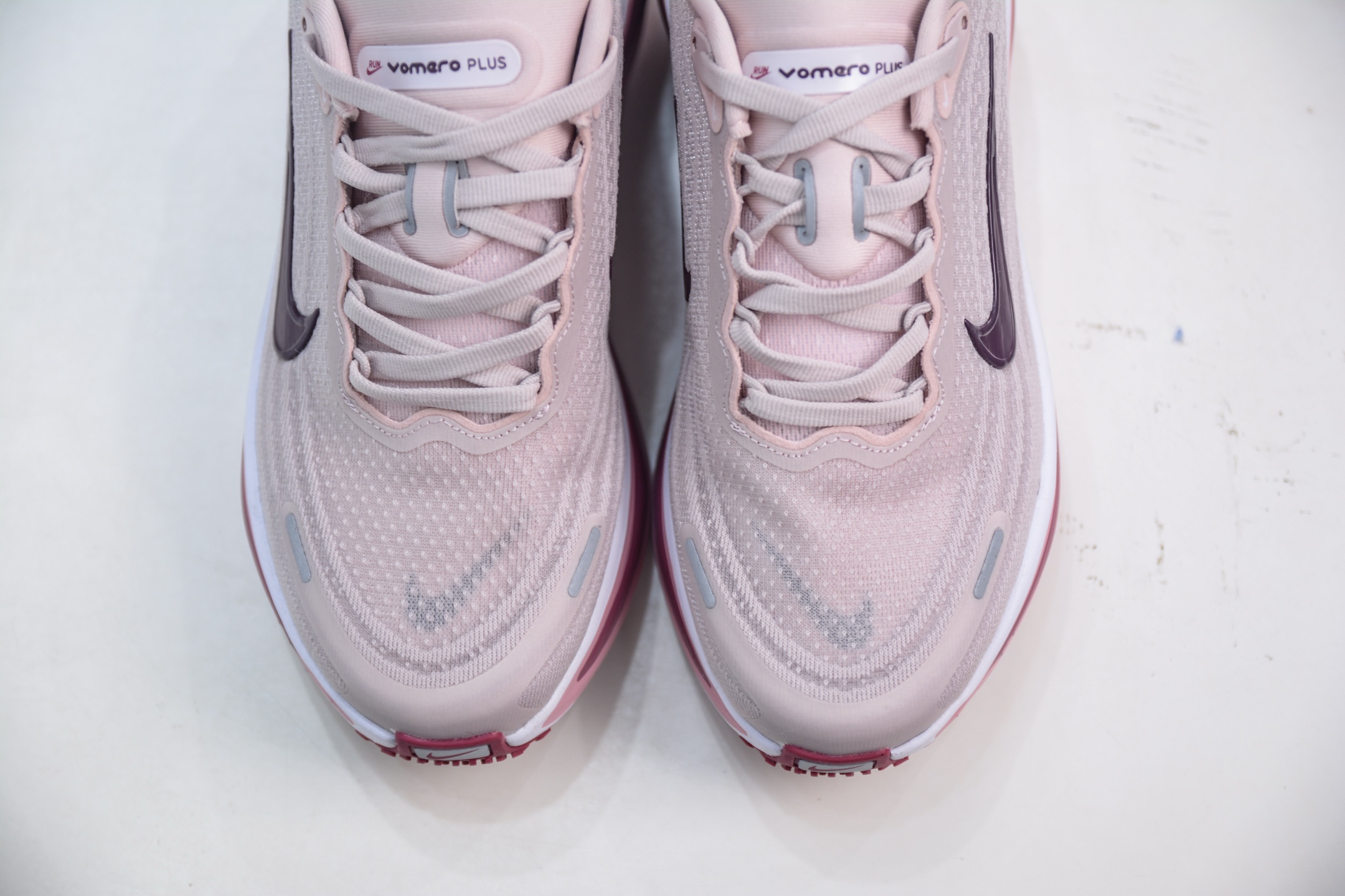 210 Nike Air Zoom Vomero PLUS HV8154-003-Chinese UA Cheap High Quatity Brand Clothes Bags handbags Sneakers wholesale wholesaler seller from China Factory suppliers Fashion Clothing Shoes best Quality Beautiful Price 210 Nike Air Zoom Vomero PLUS HV8154-003