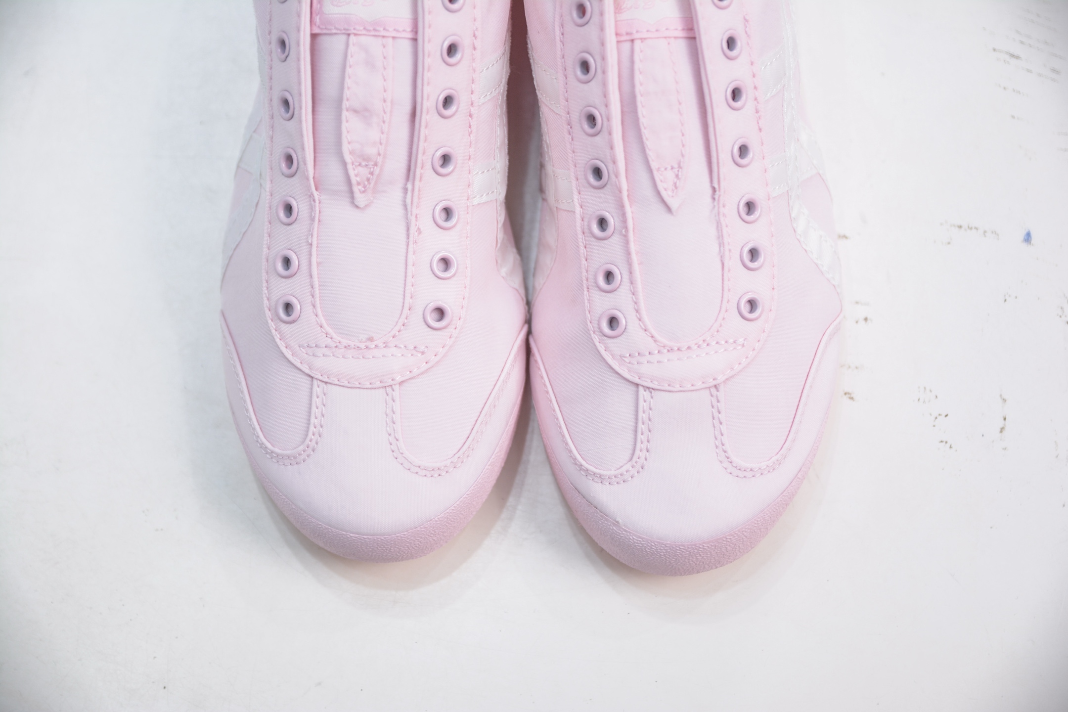 130 Asics 鬼冢虎 Mexico 66 VIN 印尼厂Oem原单材料 1183B603-700-Chinese UA Cheap High Quatity Brand Clothes Bags handbags Sneakers wholesale wholesaler seller from China Factory suppliers Fashion Clothing Shoes best Quality Beautiful Price 130 Asics 鬼冢虎 Mexico 66 VIN 印尼厂Oem原单材料 1183B603-700