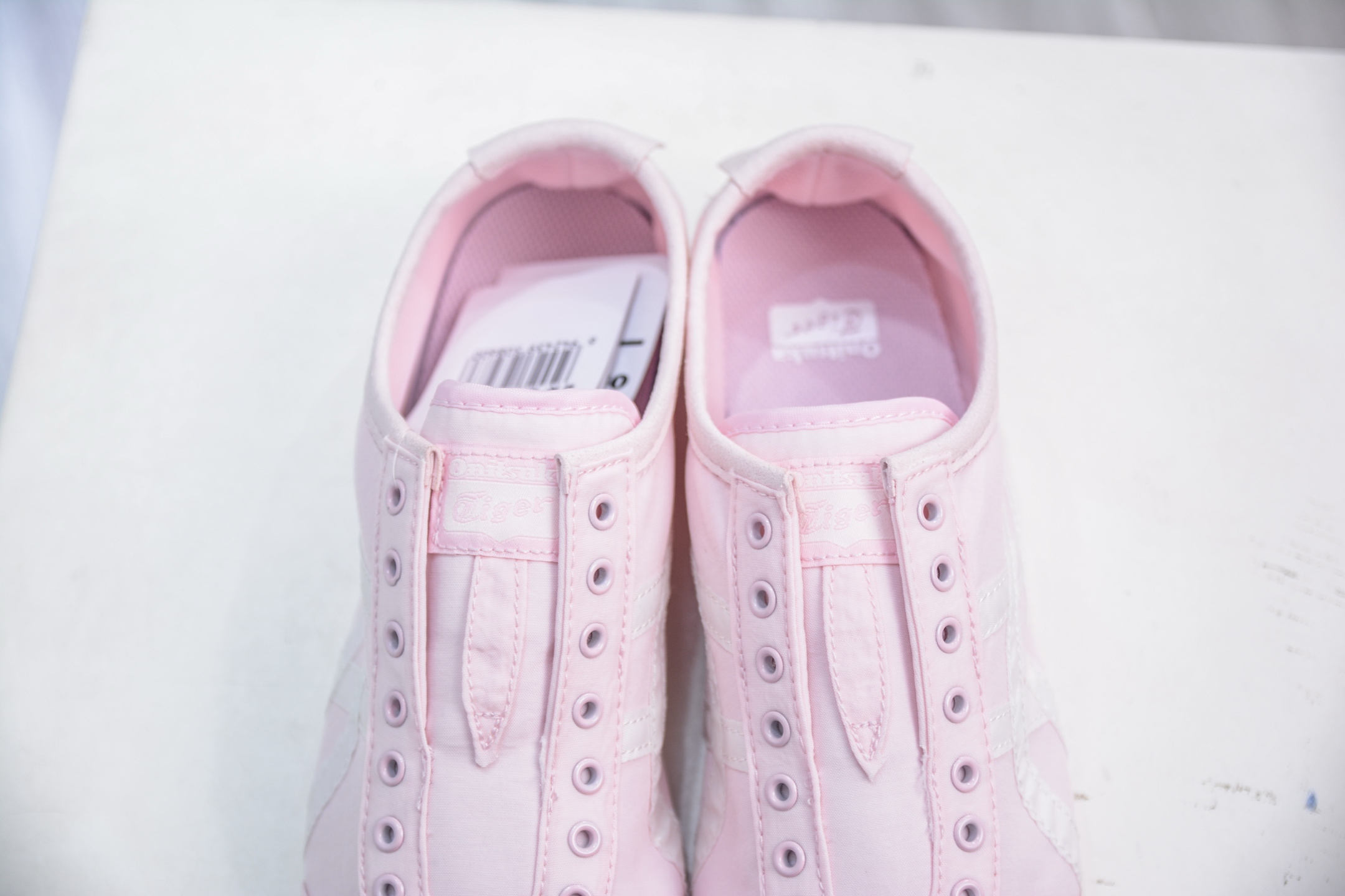 130 Asics 鬼冢虎 Mexico 66 VIN 印尼厂Oem原单材料 1183B603-700-Chinese UA Cheap High Quatity Brand Clothes Bags handbags Sneakers wholesale wholesaler seller from China Factory suppliers Fashion Clothing Shoes best Quality Beautiful Price 130 Asics 鬼冢虎 Mexico 66 VIN 印尼厂Oem原单材料 1183B603-700