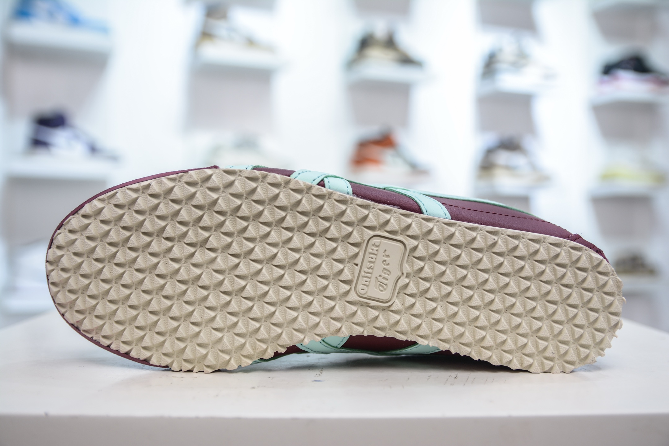 130 Asics 鬼冢虎 Mexico 66 VIN 印尼厂Oem原单材料 1183C102-500-Chinese UA Cheap High Quatity Brand Clothes Bags handbags Sneakers wholesale wholesaler seller from China Factory suppliers Fashion Clothing Shoes best Quality Beautiful Price 130 Asics 鬼冢虎 Mexico 66 VIN 印尼厂Oem原单材料 1183C102-500