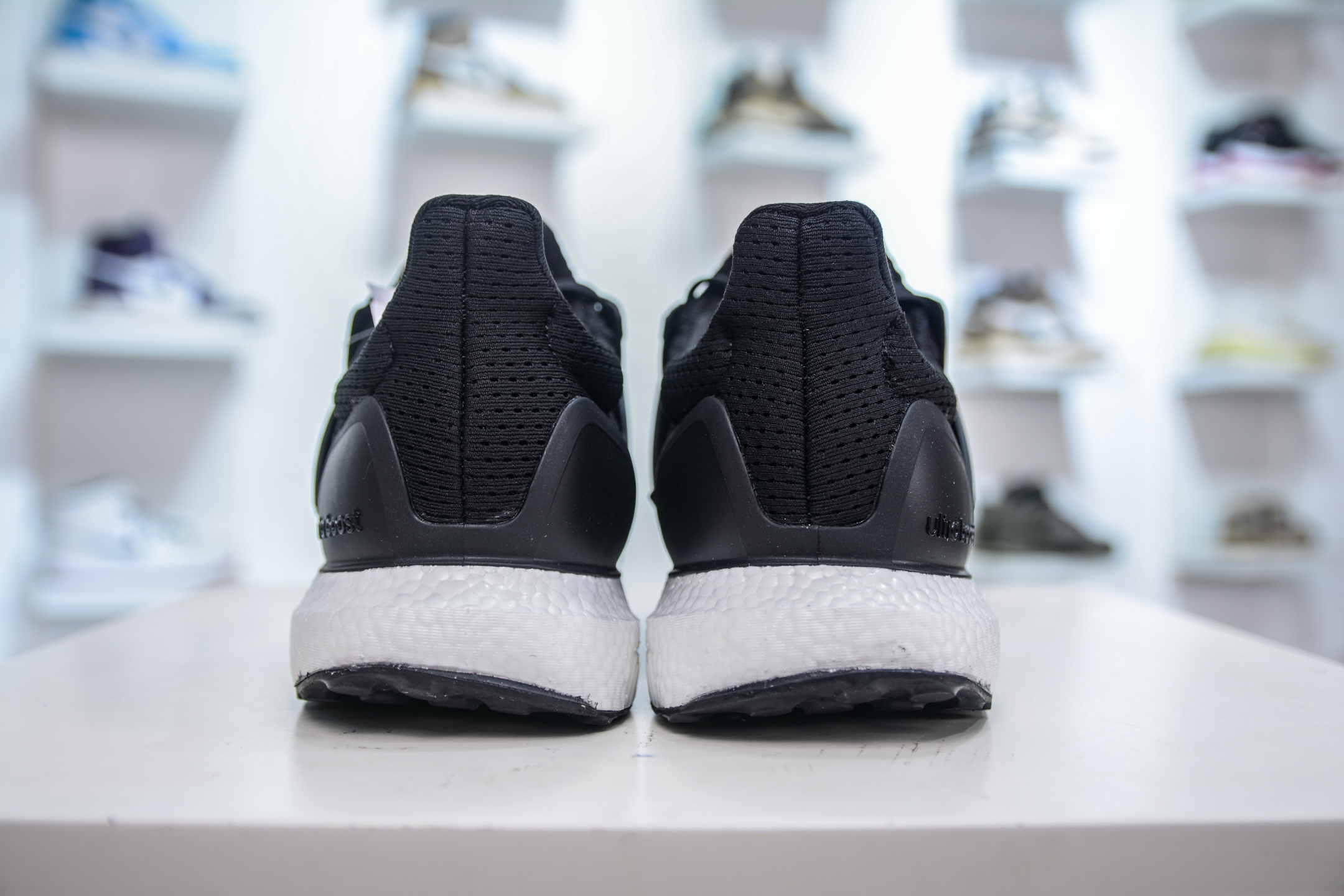 170 adidas Ultraboost 1.0 黑白 采用 Adidas primeknit HQ4201-Chinese UA Cheap High Quatity Brand Clothes Bags handbags Sneakers wholesale wholesaler seller from China Factory suppliers Fashion Clothing Shoes best Quality Beautiful Price 170 adidas Ultraboost 1.0 黑白 采用 Adidas primeknit HQ4201