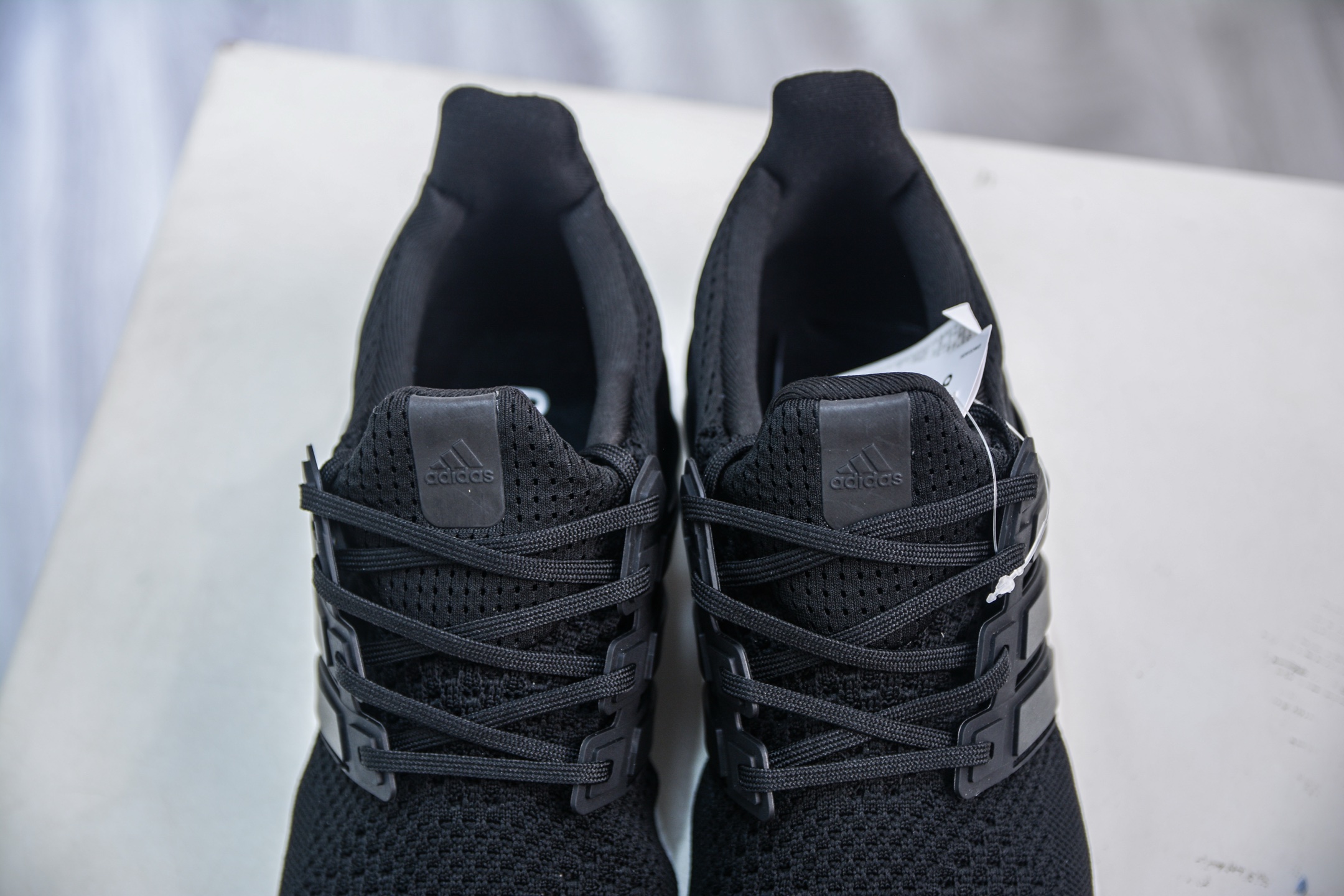 170 adidas Ultraboost 1.0 黑白 采用 Adidas primeknit HQ4201-Chinese UA Cheap High Quatity Brand Clothes Bags handbags Sneakers wholesale wholesaler seller from China Factory suppliers Fashion Clothing Shoes best Quality Beautiful Price 170 adidas Ultraboost 1.0 黑白 采用 Adidas primeknit HQ4201
