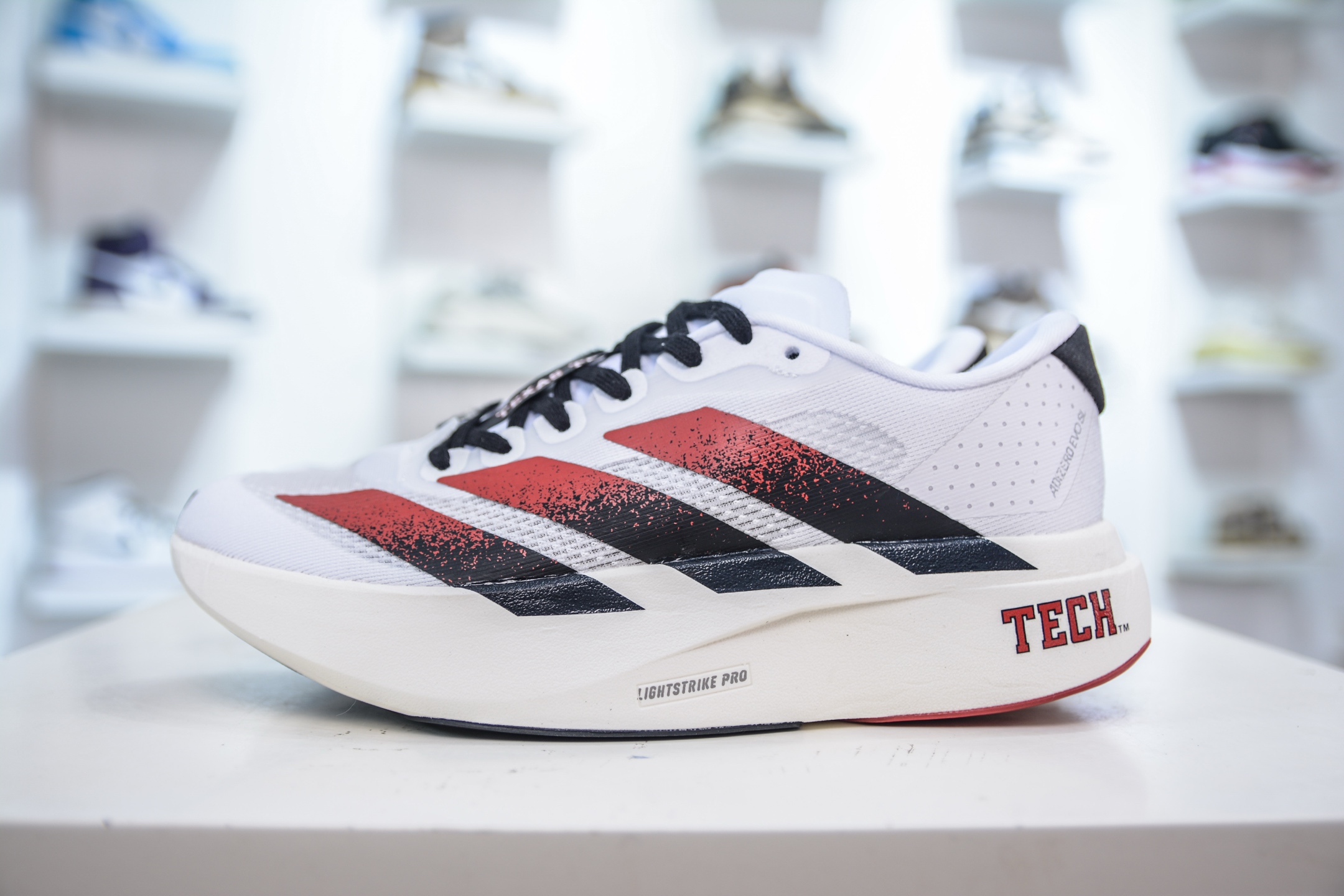 Adidas Adizero EVO SL: Lightweight Marathon Racing Shoes for Peak Performance 2 i1751466608352 9367 0 0