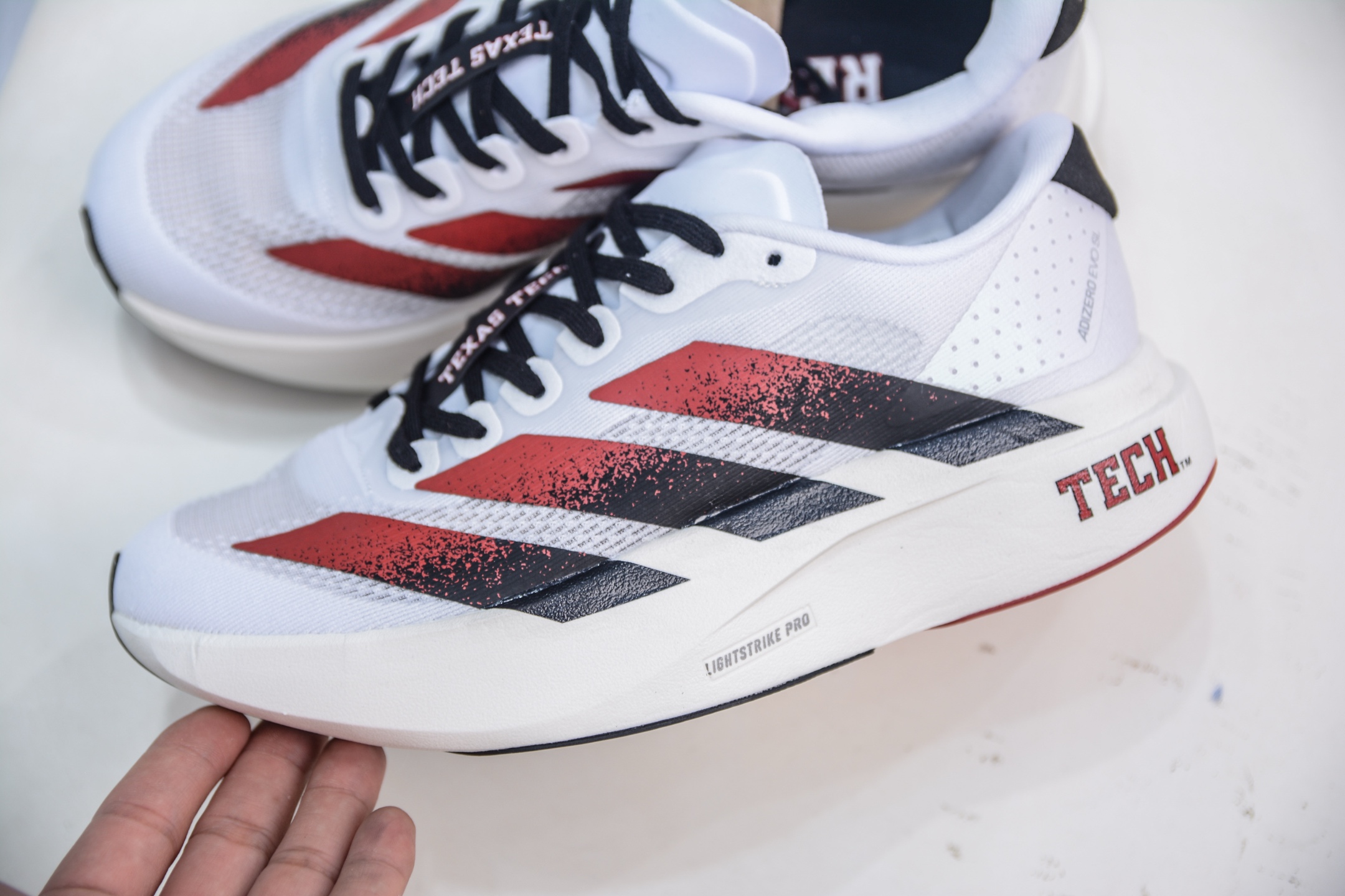 Adidas Adizero EVO SL: Lightweight Marathon Racing Shoes for Peak Performance 8 i1751466609522 3089 0 6