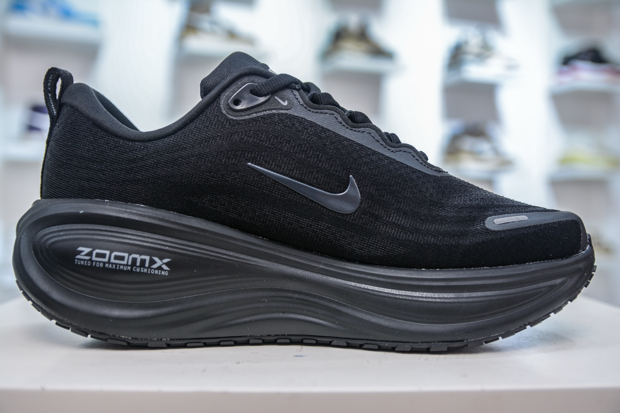 Nike Air Zoom Vomero PLUS Running Shoes Cushioned Sneakers HV8150-003 3 i1751466922091 6435 0 2