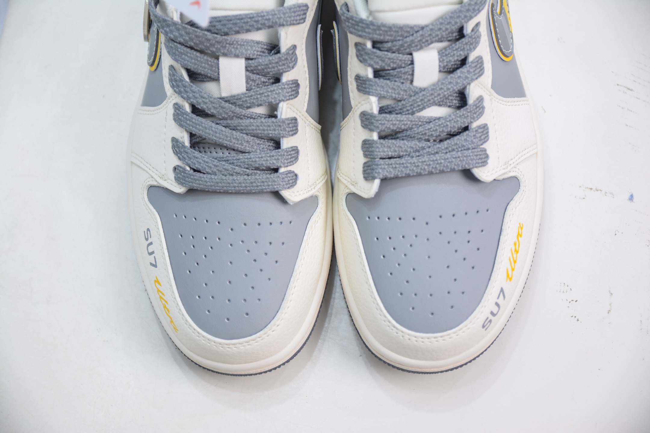 270 Air Jordan AJ1 Low X xiaomi SU7Ulltru 低帮联名小米-寒武岩灰 XX3168-199-Chinese UA Cheap High Quatity Brand Clothes Bags handbags Sneakers wholesale wholesaler seller from China Factory suppliers Fashion Clothing Shoes best Quality Beautiful Price 270 Air Jordan AJ1 Low X xiaomi SU7Ulltru 低帮联名小米-寒武岩灰 XX3168-199