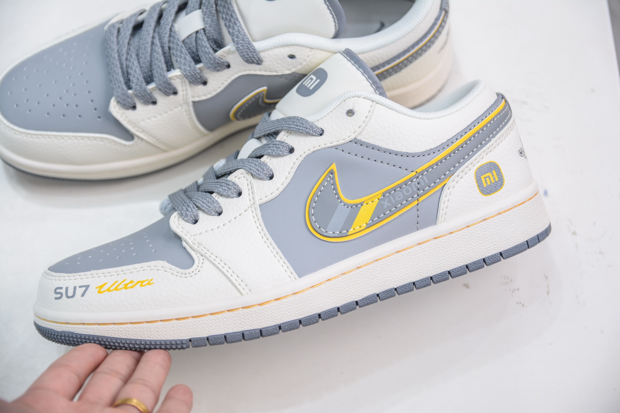 270 Air Jordan AJ1 Low X xiaomi SU7Ulltru 低帮联名小米-寒武岩灰 XX3168-199-Chinese UA Cheap High Quatity Brand Clothes Bags handbags Sneakers wholesale wholesaler seller from China Factory suppliers Fashion Clothing Shoes best Quality Beautiful Price 270 Air Jordan AJ1 Low X xiaomi SU7Ulltru 低帮联名小米-寒武岩灰 XX3168-199