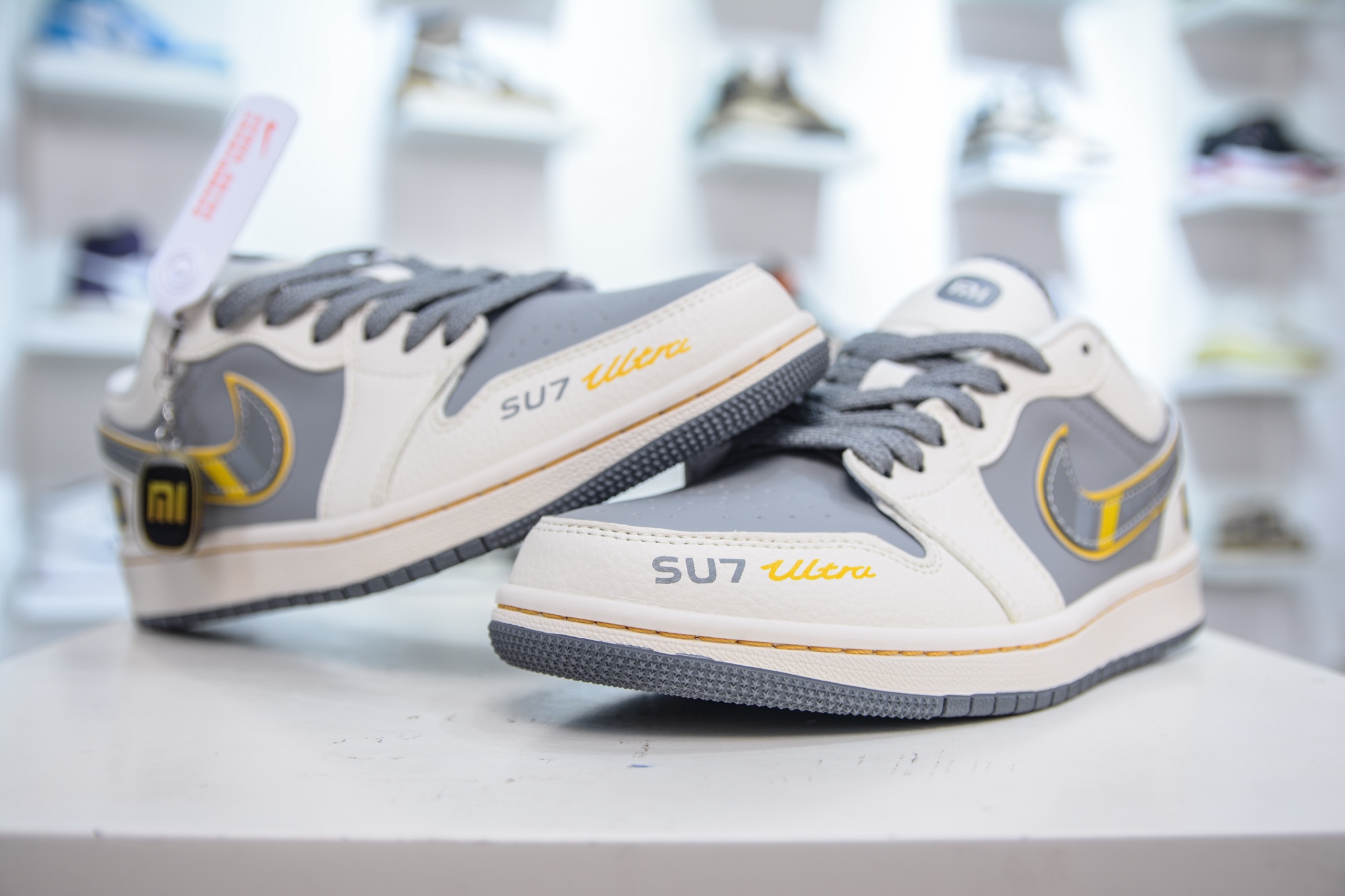 270 Air Jordan AJ1 Low X xiaomi SU7Ulltru 低帮联名小米-寒武岩灰 XX3168-199-Chinese UA Cheap High Quatity Brand Clothes Bags handbags Sneakers wholesale wholesaler seller from China Factory suppliers Fashion Clothing Shoes best Quality Beautiful Price 270 Air Jordan AJ1 Low X xiaomi SU7Ulltru 低帮联名小米-寒武岩灰 XX3168-199