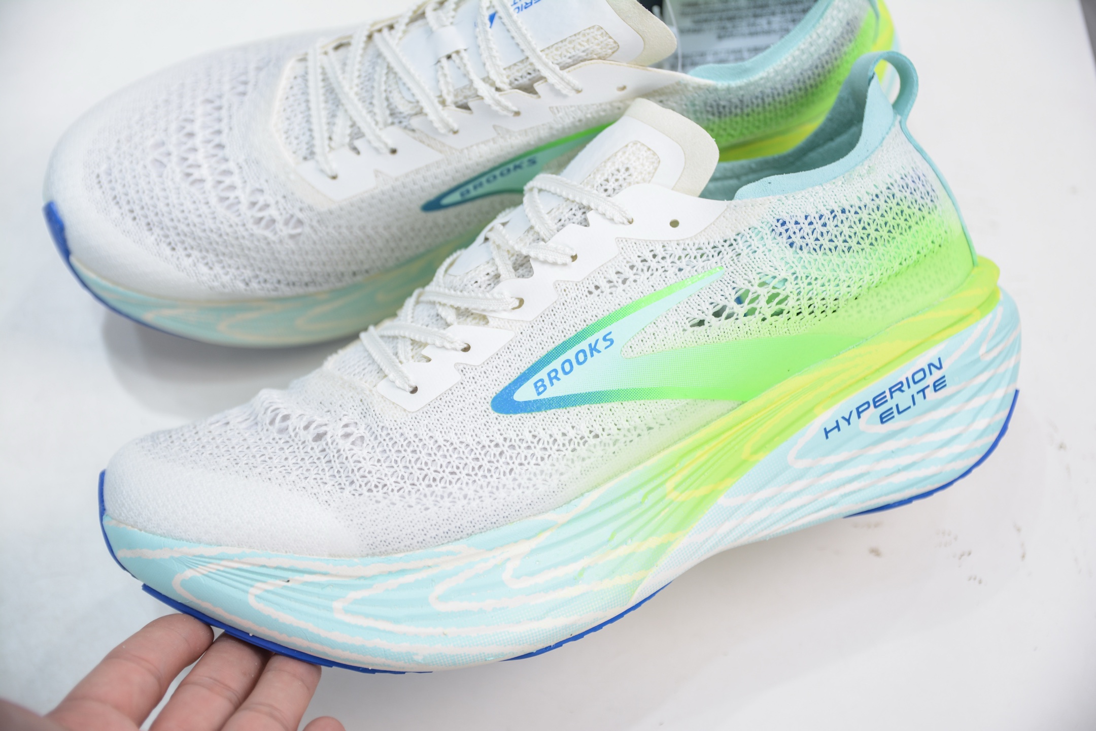 Brooks Hyperion Elite 4: Ultra-Light Running Shoes for Optimal Performance 7 i1751467482265 3285 0 6