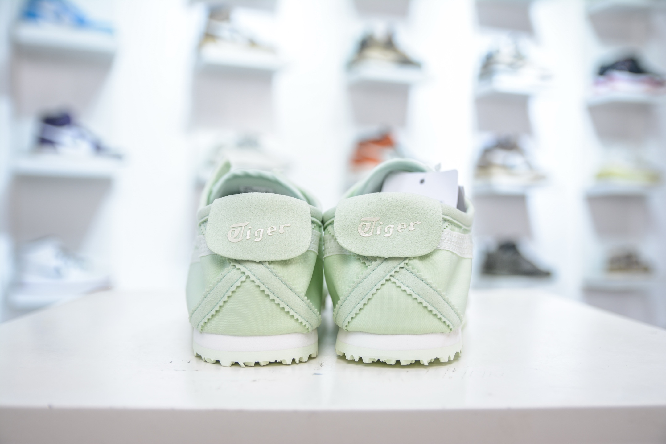 130 Asics 鬼冢虎 Mexico 66 VIN 印尼厂Oem原单材料 1183B603-303-Chinese UA Cheap High Quatity Brand Clothes Bags handbags Sneakers wholesale wholesaler seller from China Factory suppliers Fashion Clothing Shoes best Quality Beautiful Price 130 Asics 鬼冢虎 Mexico 66 VIN 印尼厂Oem原单材料 1183B603-303