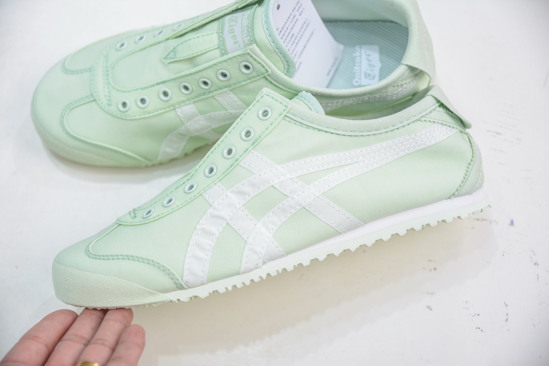 130 Asics 鬼冢虎 Mexico 66 VIN 印尼厂Oem原单材料 1183B603-303-Chinese UA Cheap High Quatity Brand Clothes Bags handbags Sneakers wholesale wholesaler seller from China Factory suppliers Fashion Clothing Shoes best Quality Beautiful Price 130 Asics 鬼冢虎 Mexico 66 VIN 印尼厂Oem原单材料 1183B603-303