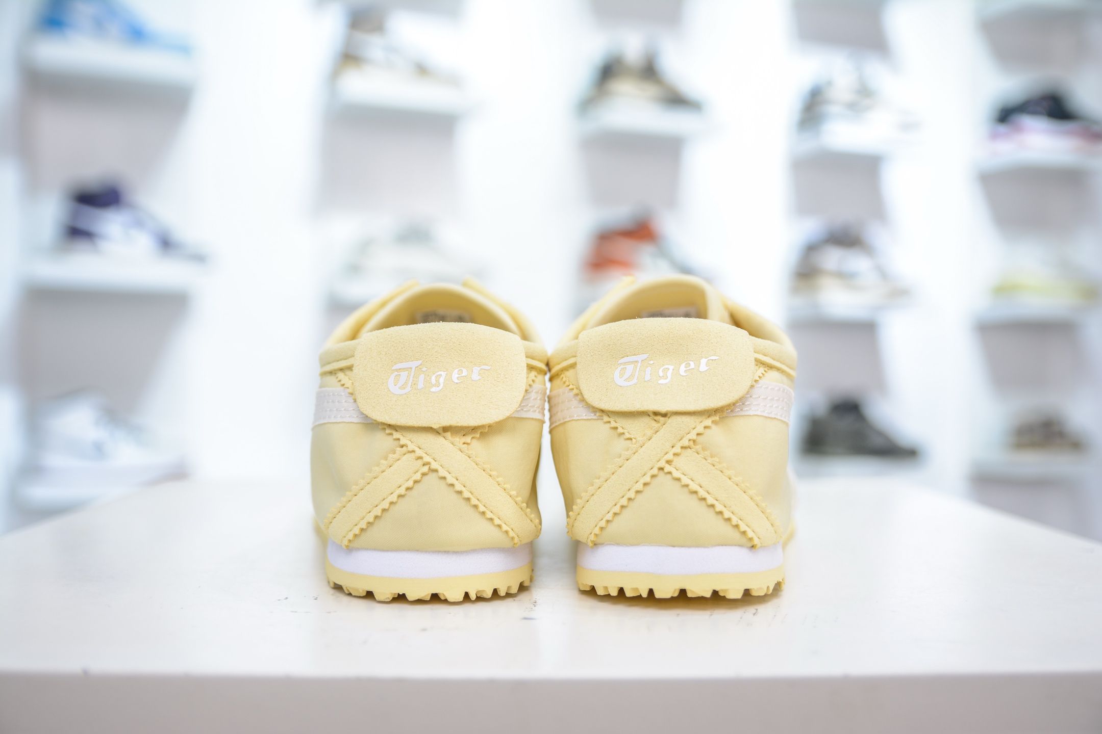 130 Asics 鬼冢虎 Mexico 66 VIN 印尼厂 1183B603-750-Chinese UA Cheap High Quatity Brand Clothes Bags handbags Sneakers wholesale wholesaler seller from China Factory suppliers Fashion Clothing Shoes best Quality Beautiful Price 130 Asics 鬼冢虎 Mexico 66 VIN 印尼厂 1183B603-750