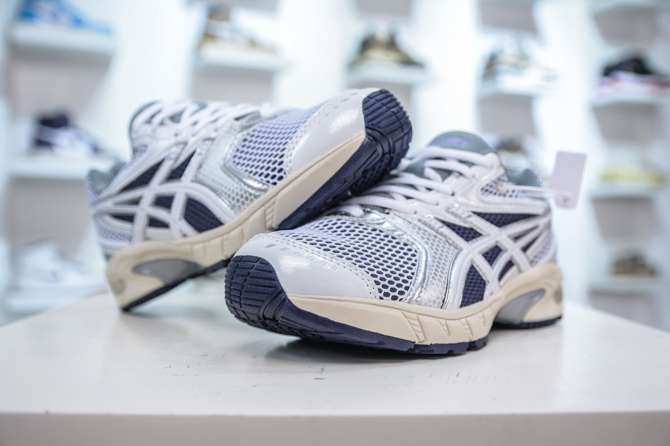 200 ASICS亚瑟士新款GEL-DS TRAINER 14 情侣运动鞋时尚复古运动休闲鞋 1203A607-100-Chinese UA Cheap High Quatity Brand Clothes Bags handbags Sneakers wholesale wholesaler seller from China Factory suppliers Fashion Clothing Shoes best Quality Beautiful Price 200 ASICS亚瑟士新款GEL-DS TRAINER 14 情侣运动鞋时尚复古运动休闲鞋 1203A607-100