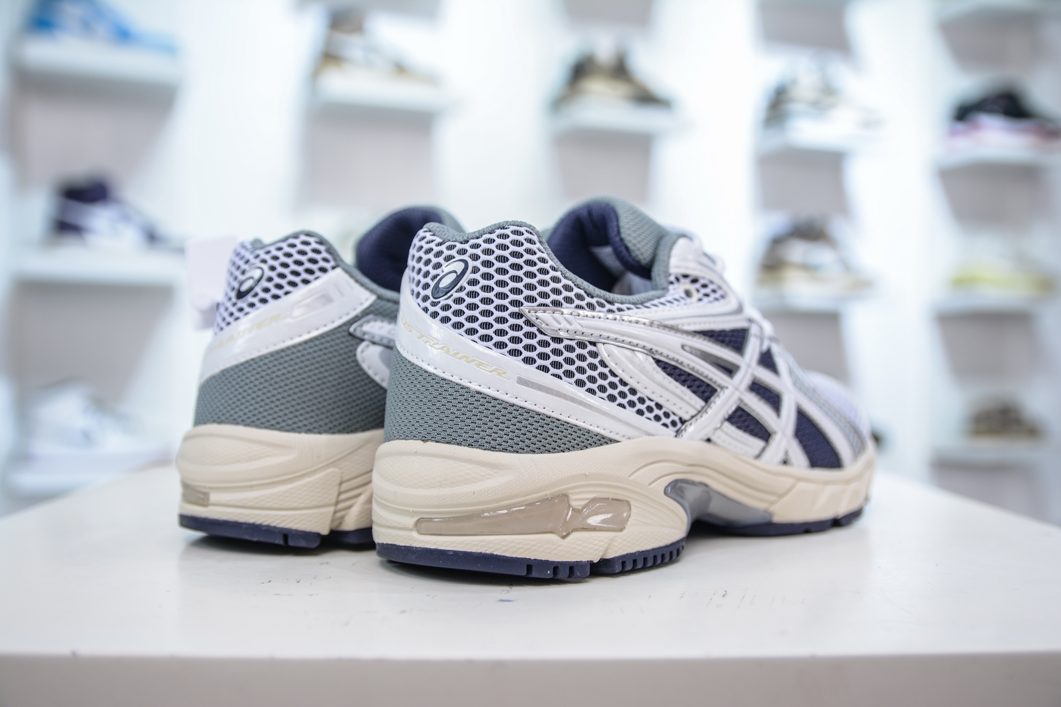 200 ASICS亚瑟士新款GEL-DS TRAINER 14 情侣运动鞋时尚复古运动休闲鞋 1203A607-100-Chinese UA Cheap High Quatity Brand Clothes Bags handbags Sneakers wholesale wholesaler seller from China Factory suppliers Fashion Clothing Shoes best Quality Beautiful Price 200 ASICS亚瑟士新款GEL-DS TRAINER 14 情侣运动鞋时尚复古运动休闲鞋 1203A607-100