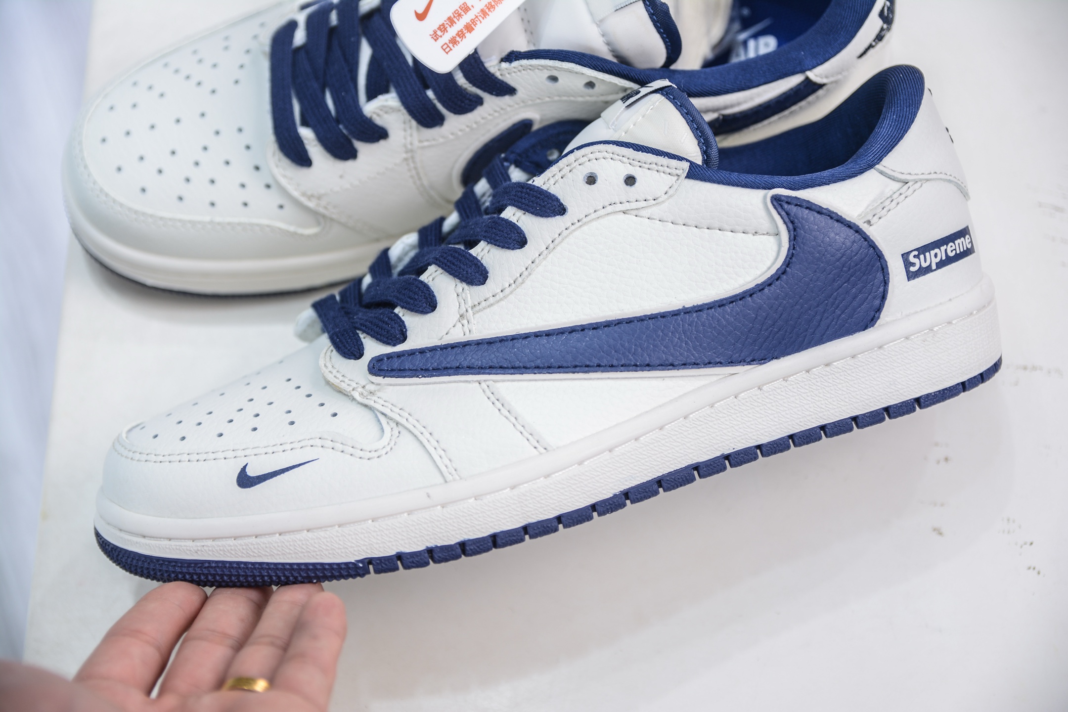 210 Travis Scott x Nike Air Jordan 1 Low x Supreme Air Jordan 1 Low SUP联名-白蓝 JW1188-130-Chinese UA Cheap High Quatity Brand Clothes Bags handbags Sneakers wholesale wholesaler seller from China Factory suppliers Fashion Clothing Shoes best Quality Beautiful Price 210 Travis Scott x Nike Air Jordan 1 Low x Supreme Air Jordan 1 Low SUP联名-白蓝 JW1188-130