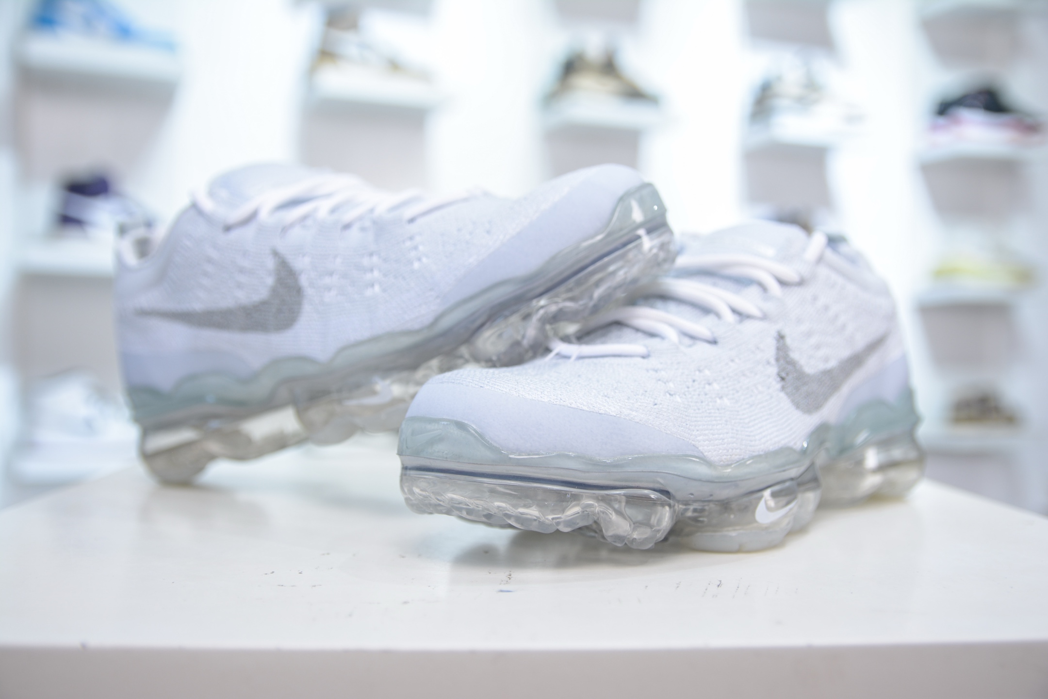 Nike Air VaporMax 2023 Flyknit Running Shoes - Lightweight & Breathable 5 i1751637888479 4961 0 3