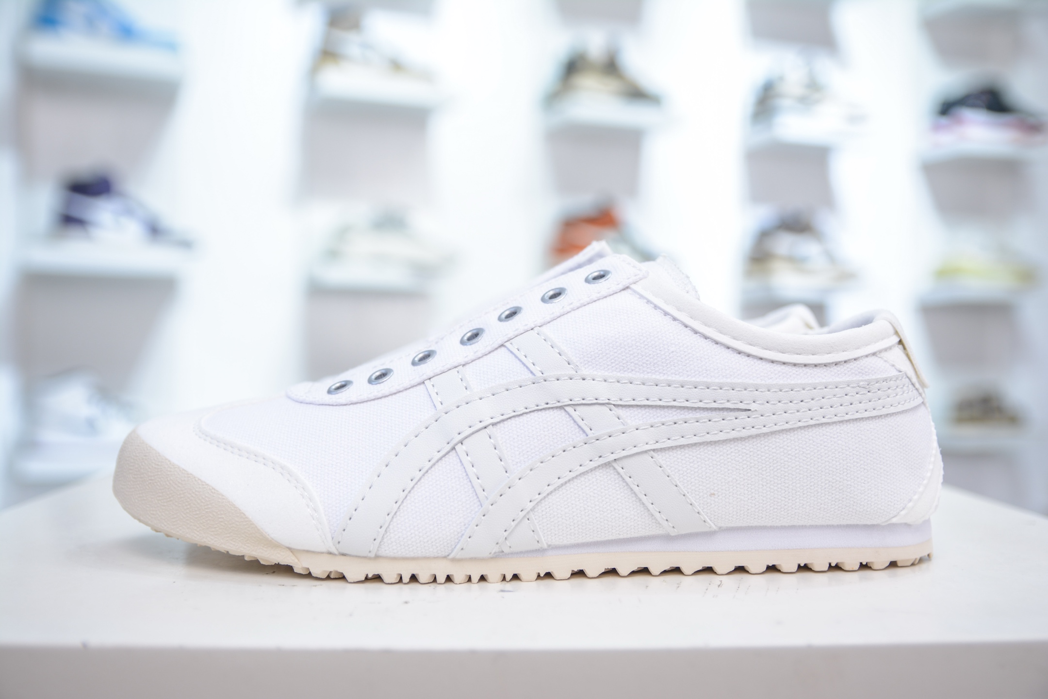 Asics Onitsuka Tiger Mexico 66 VIN All White Casual Shoes 2 i1751638432709 457 0 0