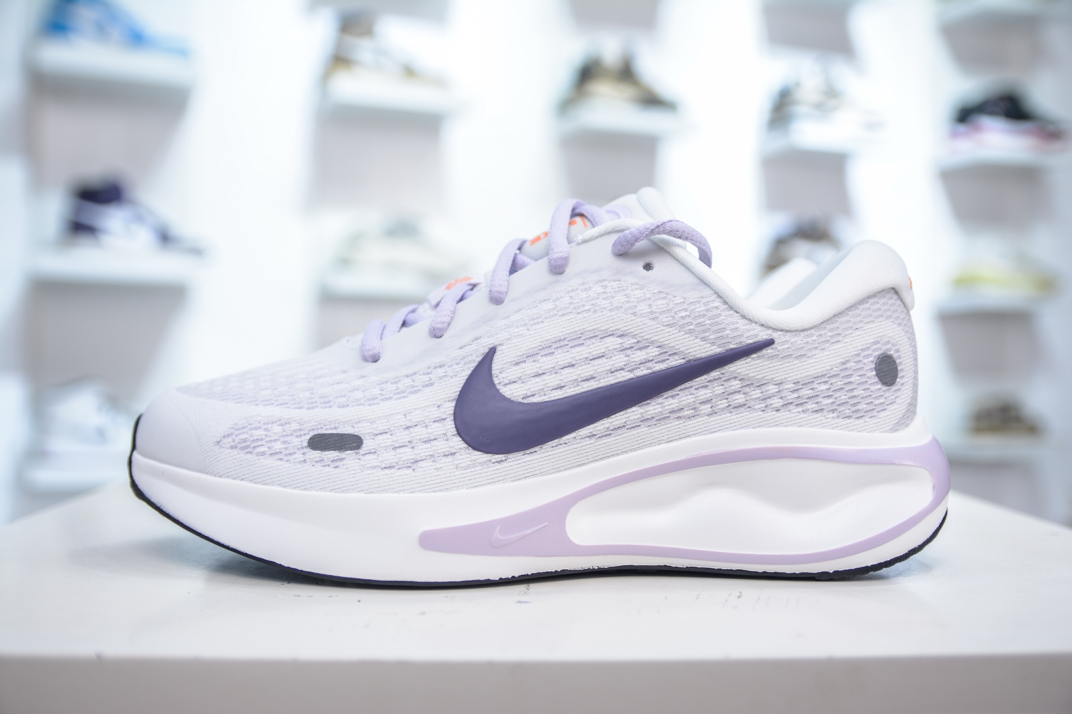 Nike Journey Run Women's Road Running Shoes - Lightweight & Cushioned 1 i1751638731996 7135 0 0