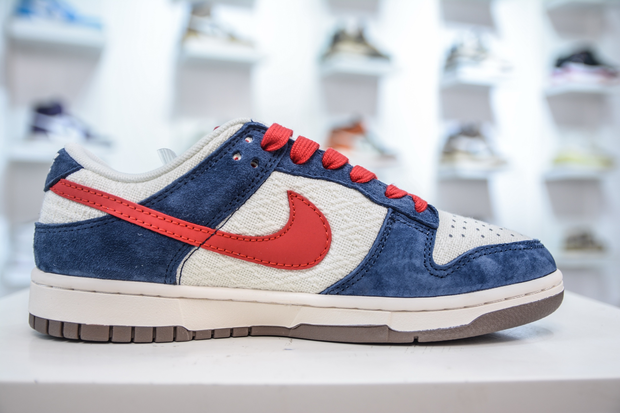 Nike SB Dunk Low x Supreme Collab Sneakers - White, Blue & Red 3 i1751638795135 7419 0 2