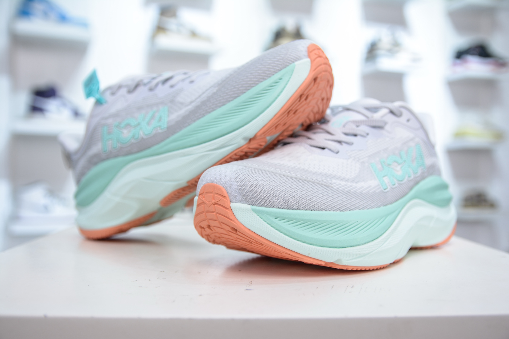 Hoka One One Skyflow M Low: Lightweight, Breathable Running Shoes 5 i1751638919748 2961 0 3