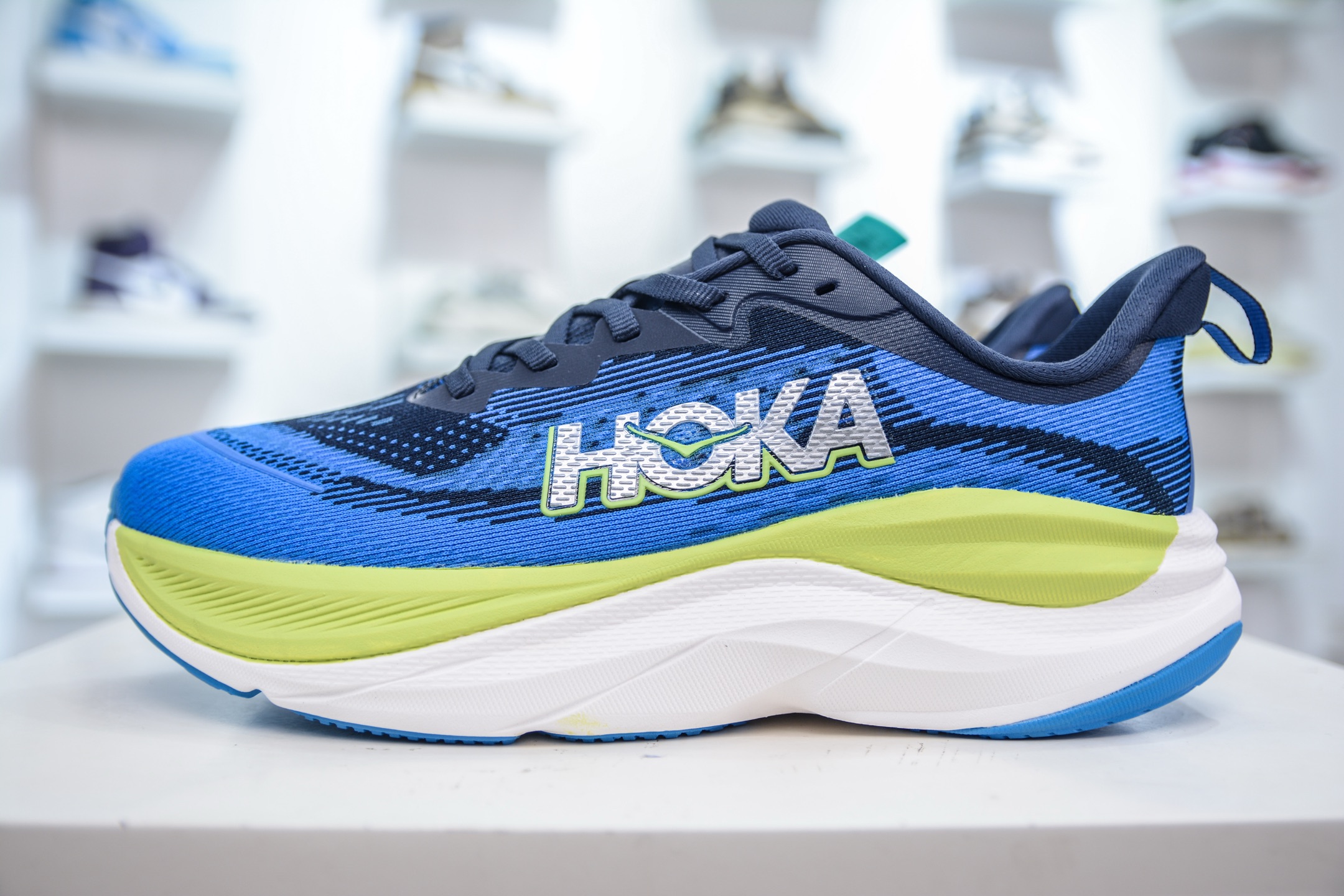 Hoka One One Skyflow M Low: Lightweight, Breathable Running & Casual Shoes 2 i1751638958865 7429 0 0