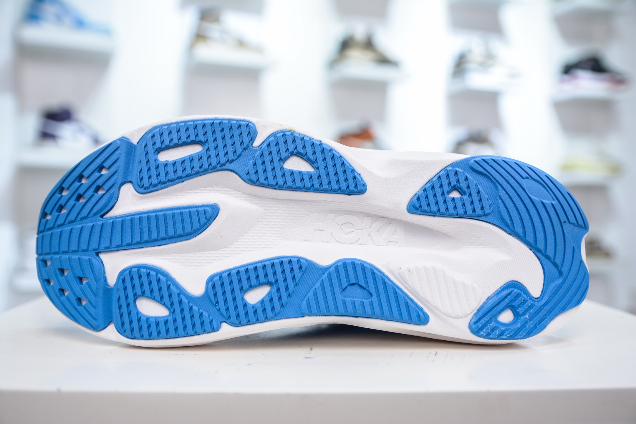 Hoka One One Skyflow M Low: Lightweight, Breathable Running & Casual Shoes 6 i1751638958921 3013 0 4