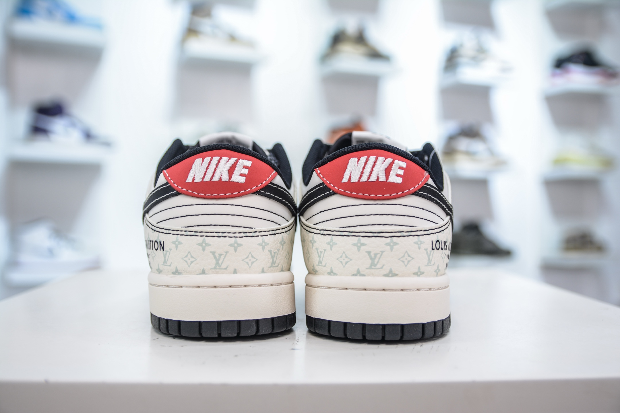 Nike SB Dunk Low x Louis Vuitton LV联名-米白黑 YX5066-362