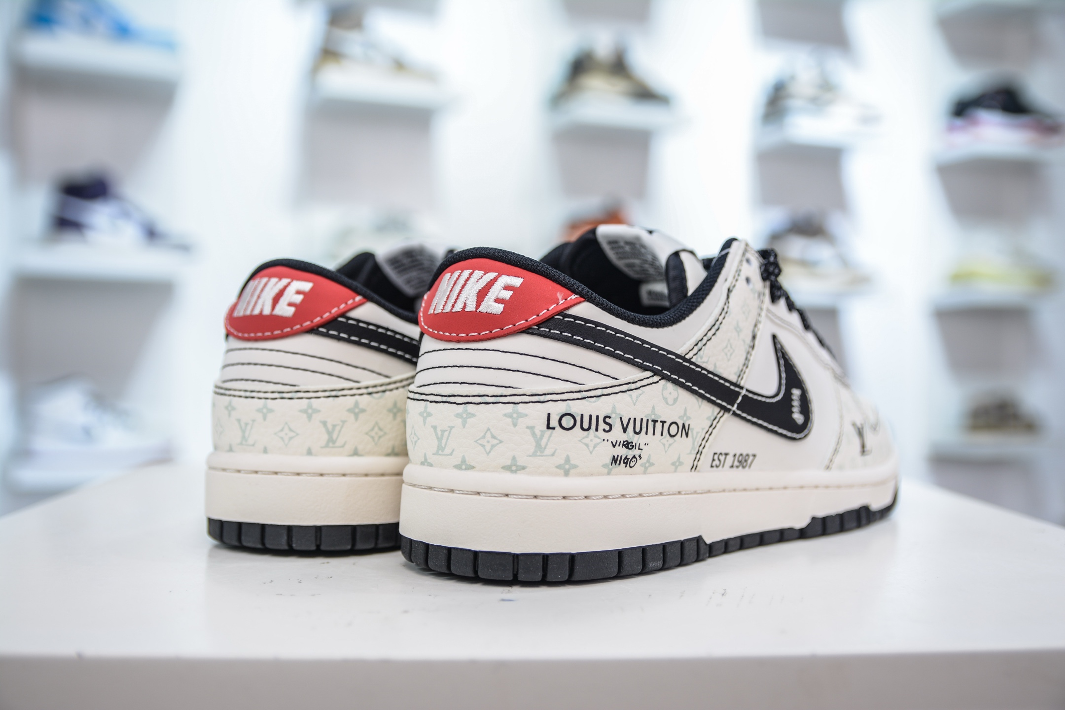 Nike SB Dunk Low x Louis Vuitton LV联名-米白黑 YX5066-362