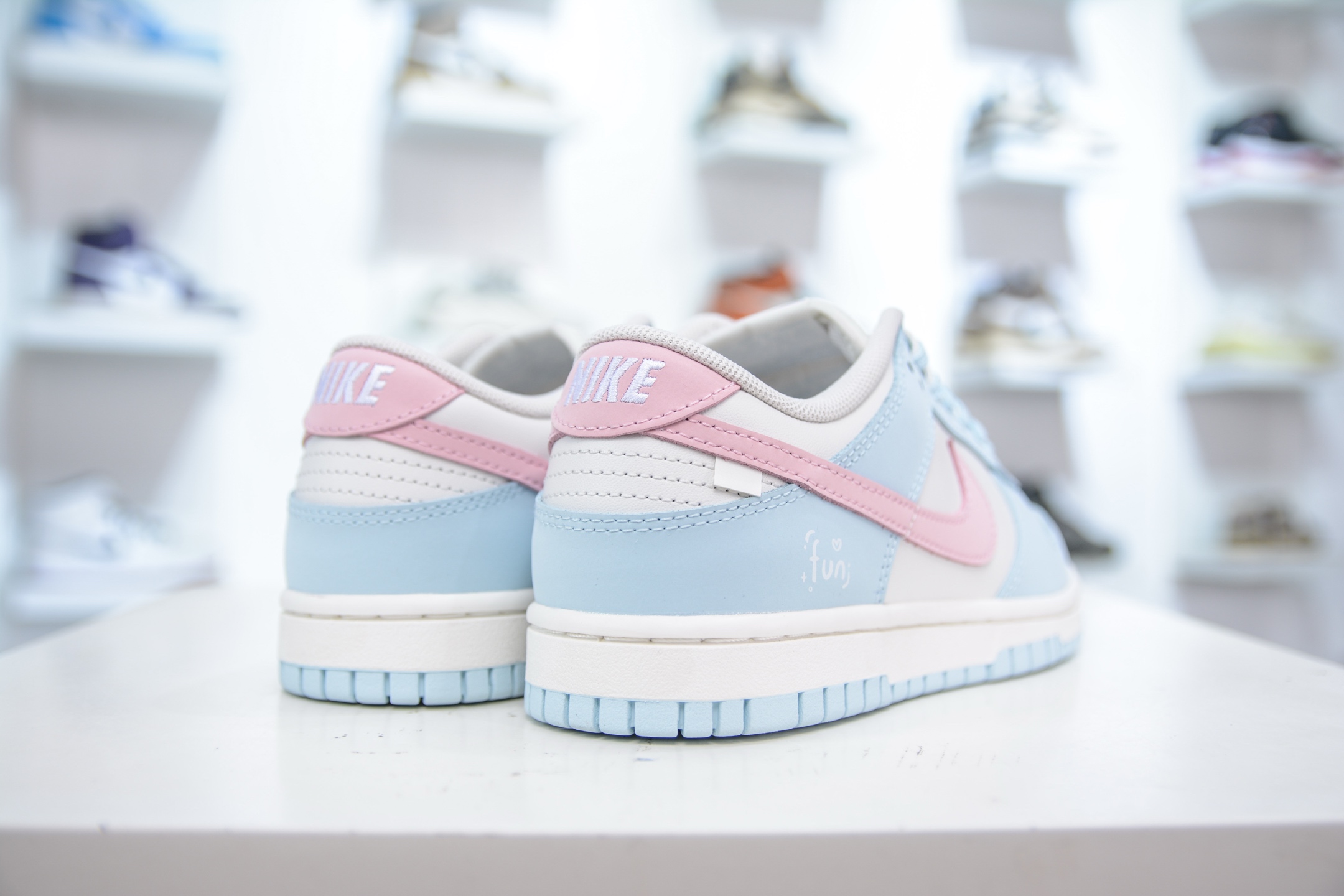 YC纯原 Nike Dunk Low 仙桃苏打 白蓝粉 BP0508-034-莆田鞋,莆田鞋货源,高仿鞋,高仿鞋货源,安福档口,莆田高仿鞋,莆田鞋批发,高仿鞋批发,莆田高仿运动鞋,高仿运动鞋,莆田运动鞋 YC纯原 Nike Dunk Low 仙桃苏打 白蓝粉 BP0508-034