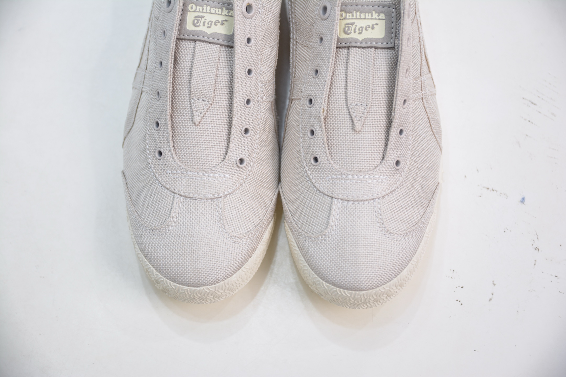 Onitsuka Tiger Mexico 66 SD 鬼冢虎 虎爪百搭休闲皮革慢跑鞋 1183C432-250