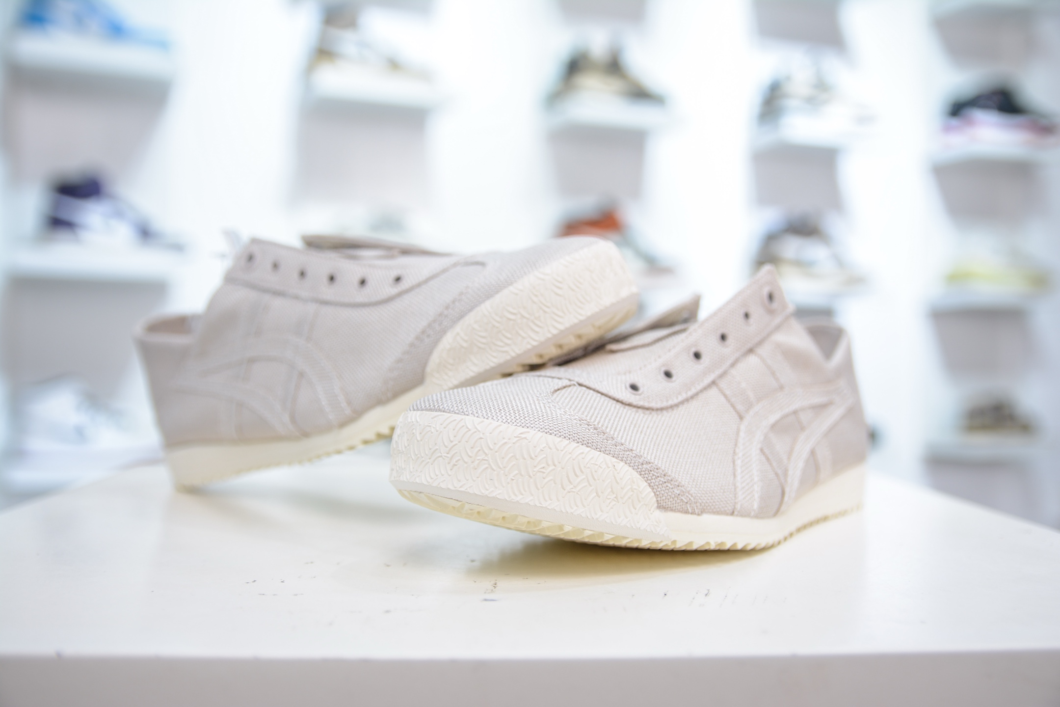 Onitsuka Tiger Mexico 66 SD 鬼冢虎 虎爪百搭休闲皮革慢跑鞋 1183C432-250