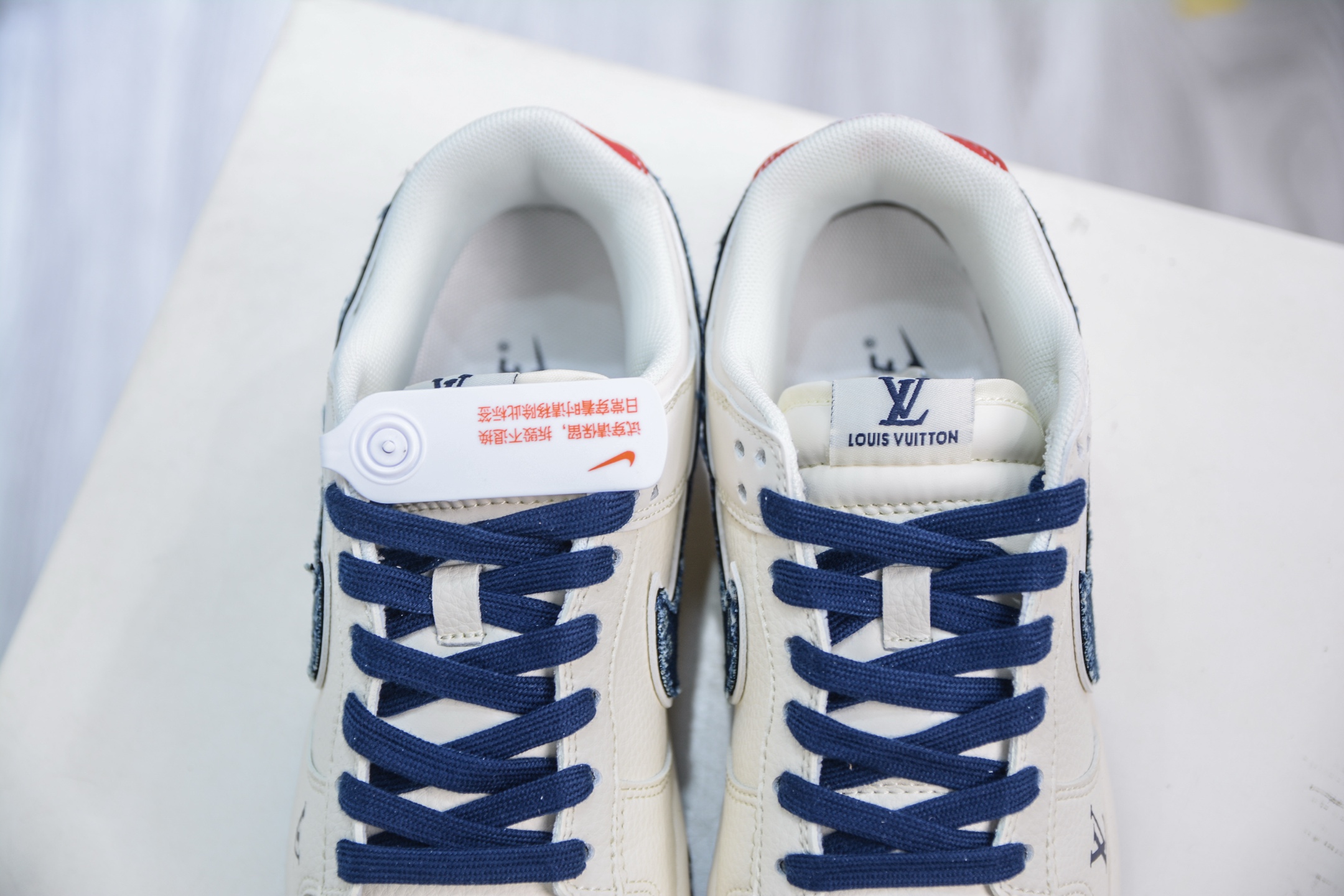 Nike SB Dunk Low x Louis Vuitton LV联名-白蓝牛仔勾 JP1628-037