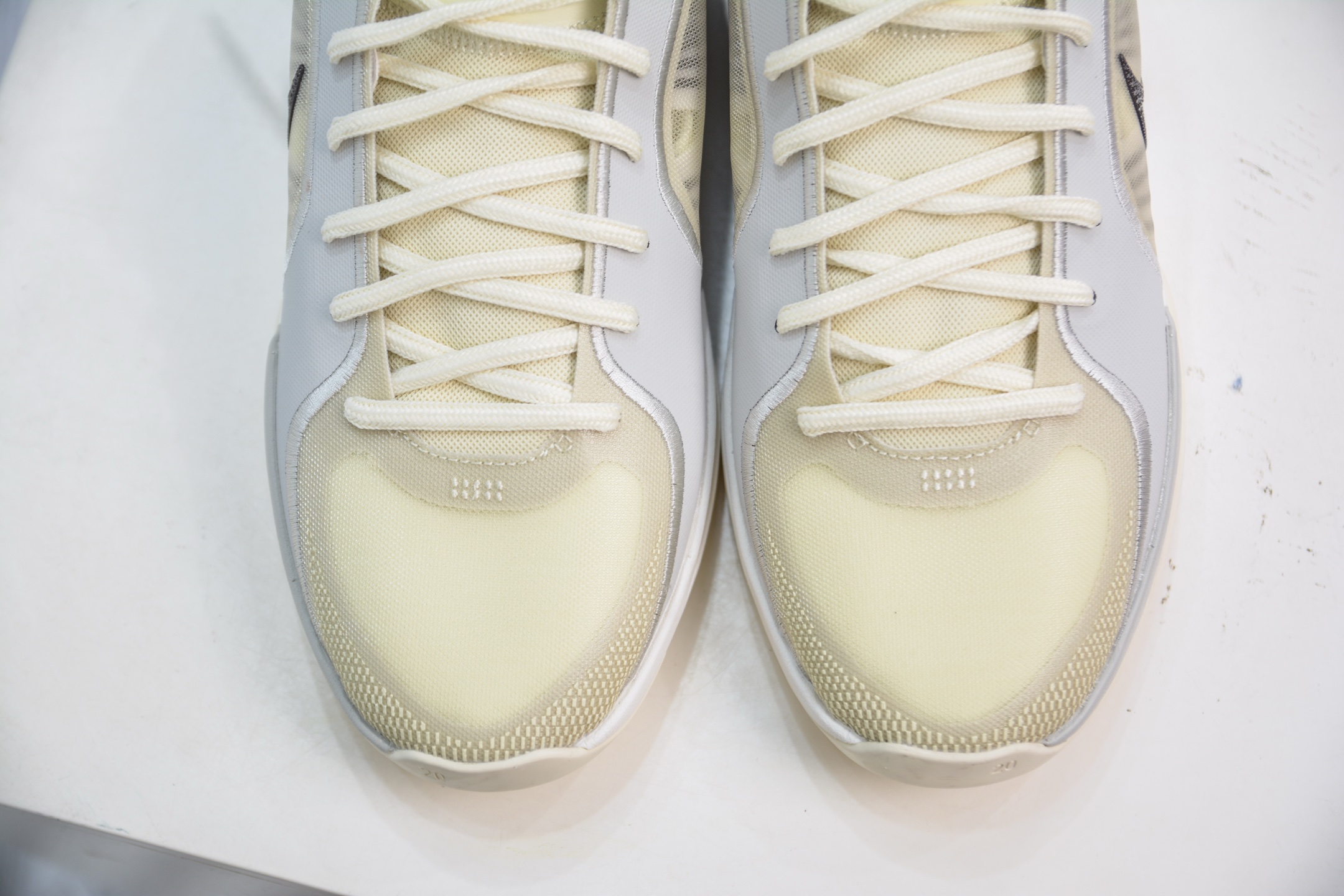 灭世版纯原 NK Sabrina 2 萨布丽娜二代签名减震防滑低帮篮球鞋 椰奶色 FZ1517-102-莆田鞋,莆田鞋货源,高仿鞋,高仿鞋货源,安福档口,莆田高仿鞋,莆田鞋批发,高仿鞋批发,莆田高仿运动鞋,高仿运动鞋,莆田运动鞋 灭世版纯原 NK Sabrina 2 萨布丽娜二代签名减震防滑低帮篮球鞋 椰奶色 FZ1517-102