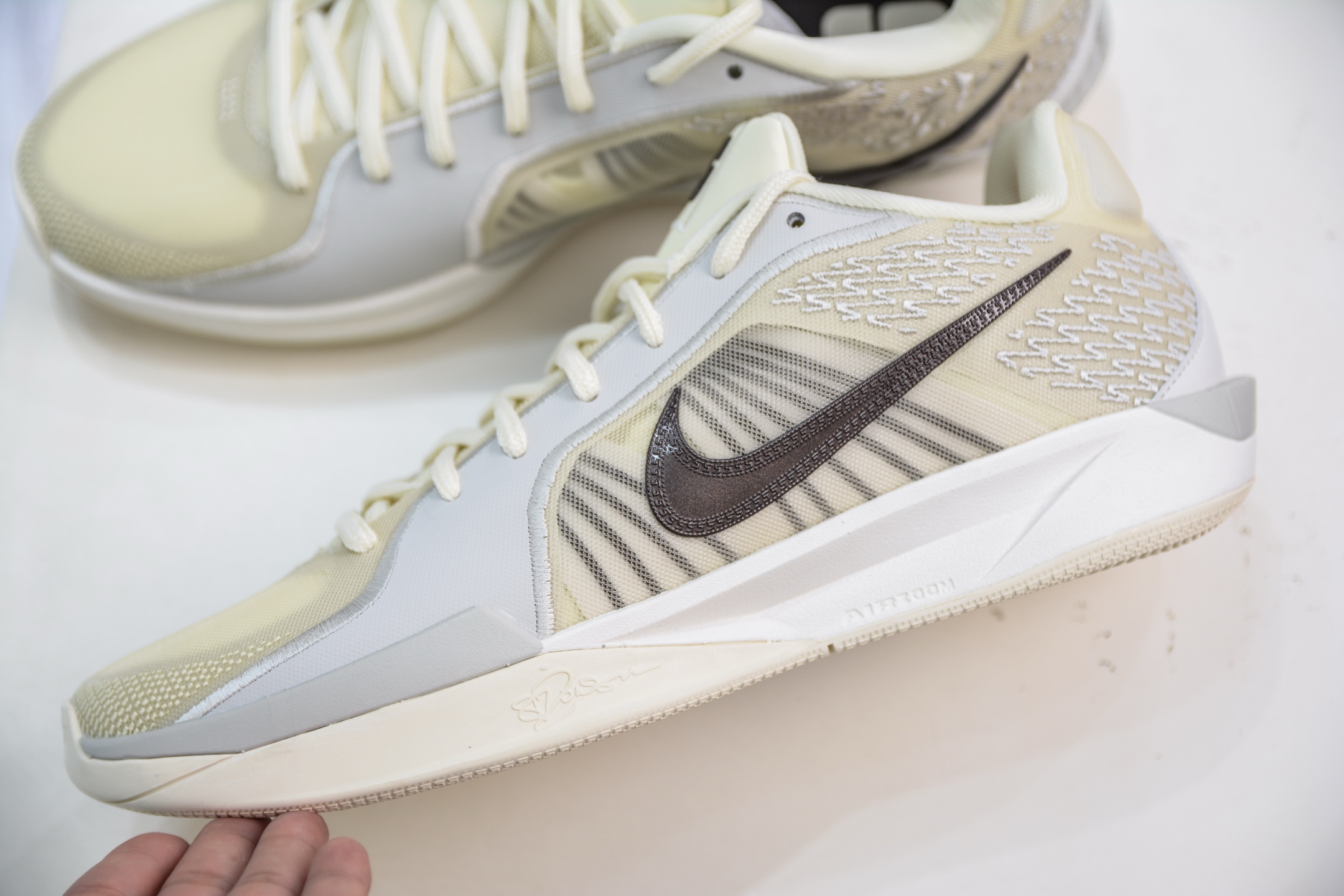 灭世版纯原 NK Sabrina 2 萨布丽娜二代签名减震防滑低帮篮球鞋 椰奶色 FZ1517-102-莆田鞋,莆田鞋货源,高仿鞋,高仿鞋货源,安福档口,莆田高仿鞋,莆田鞋批发,高仿鞋批发,莆田高仿运动鞋,高仿运动鞋,莆田运动鞋 灭世版纯原 NK Sabrina 2 萨布丽娜二代签名减震防滑低帮篮球鞋 椰奶色 FZ1517-102