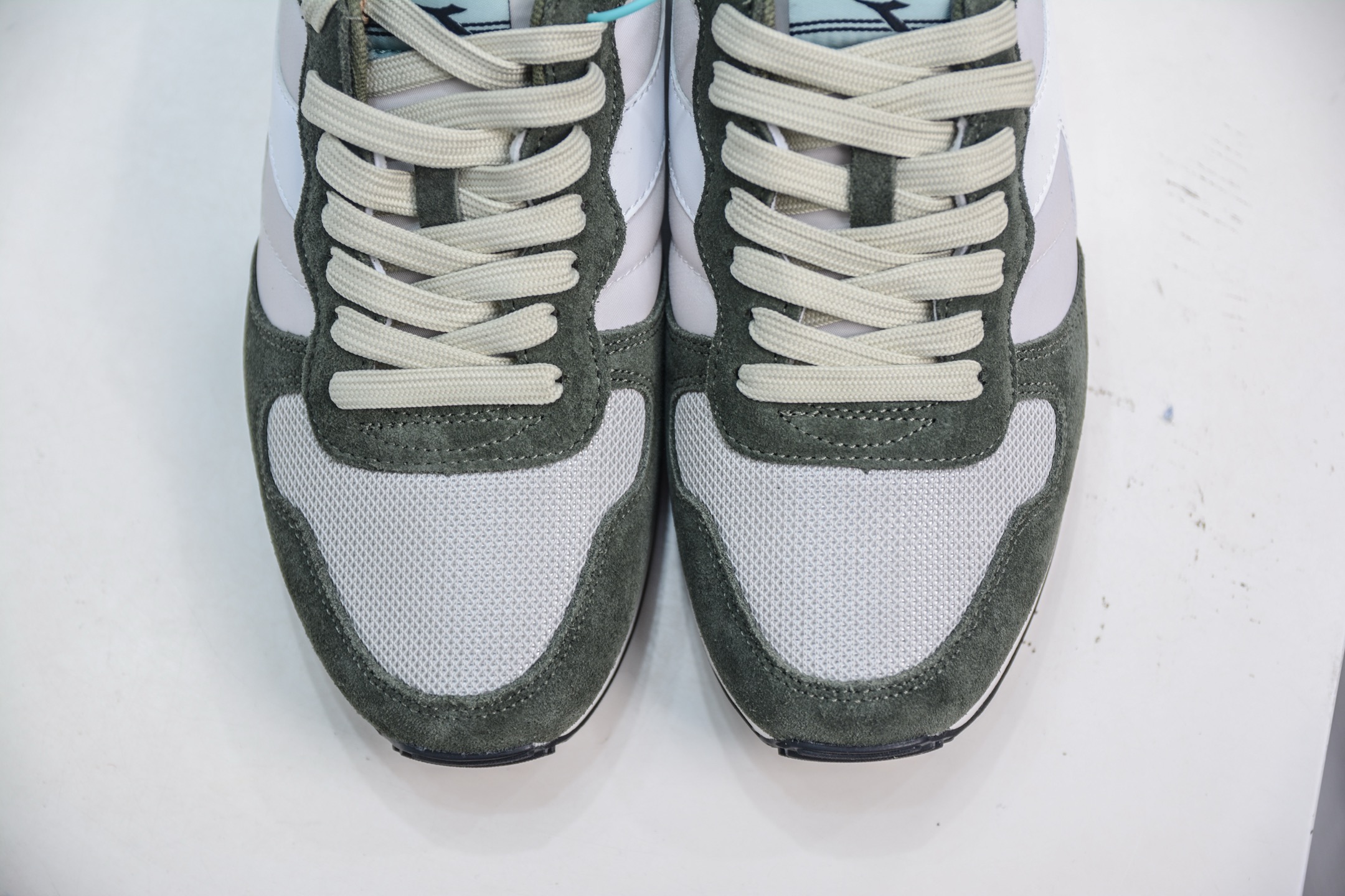 diadora迪亚多纳Camaro 涤纶织物牛反绒皮牛皮革 复古跑鞋 501.159886 01 D0673