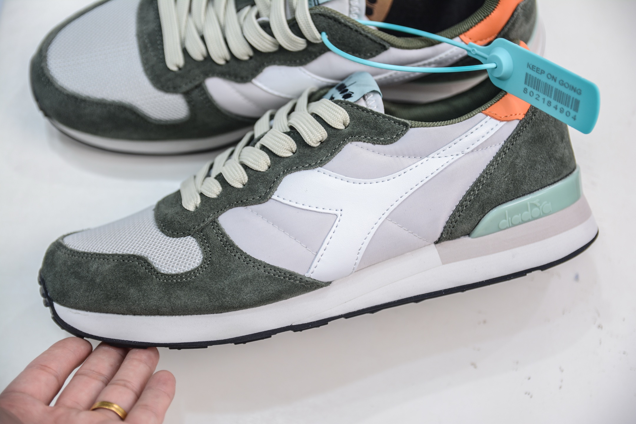 diadora迪亚多纳Camaro 涤纶织物牛反绒皮牛皮革 复古跑鞋 501.159886 01 D0673