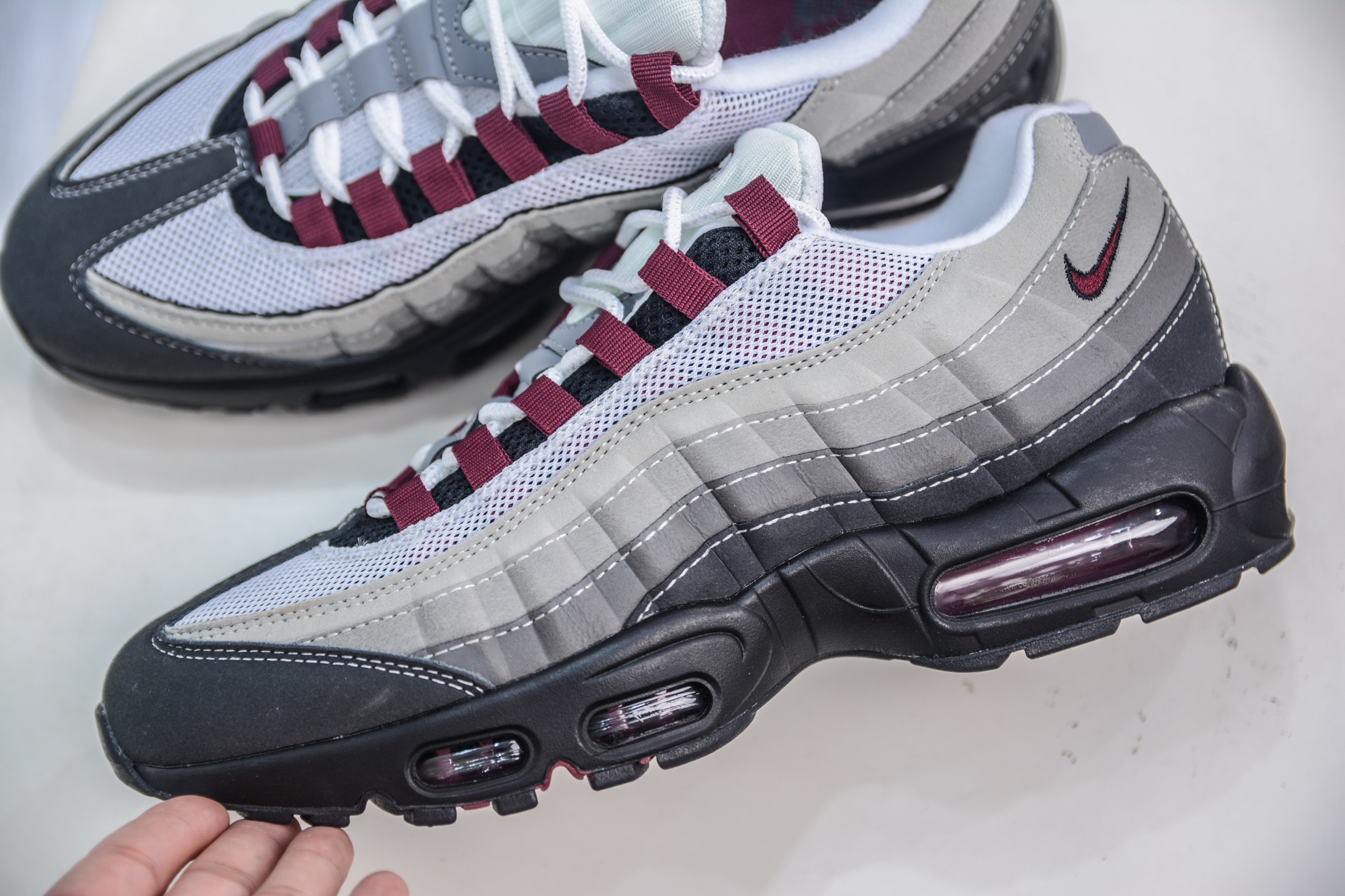 NK Air Max 95 复古减震气垫跑鞋 经典重温 DQ9001-001-莆田鞋,莆田鞋货源,高仿鞋,高仿鞋货源,安福档口,莆田高仿鞋,莆田鞋批发,高仿鞋批发,莆田高仿运动鞋,高仿运动鞋,莆田运动鞋 NK Air Max 95 复古减震气垫跑鞋 经典重温 DQ9001-001