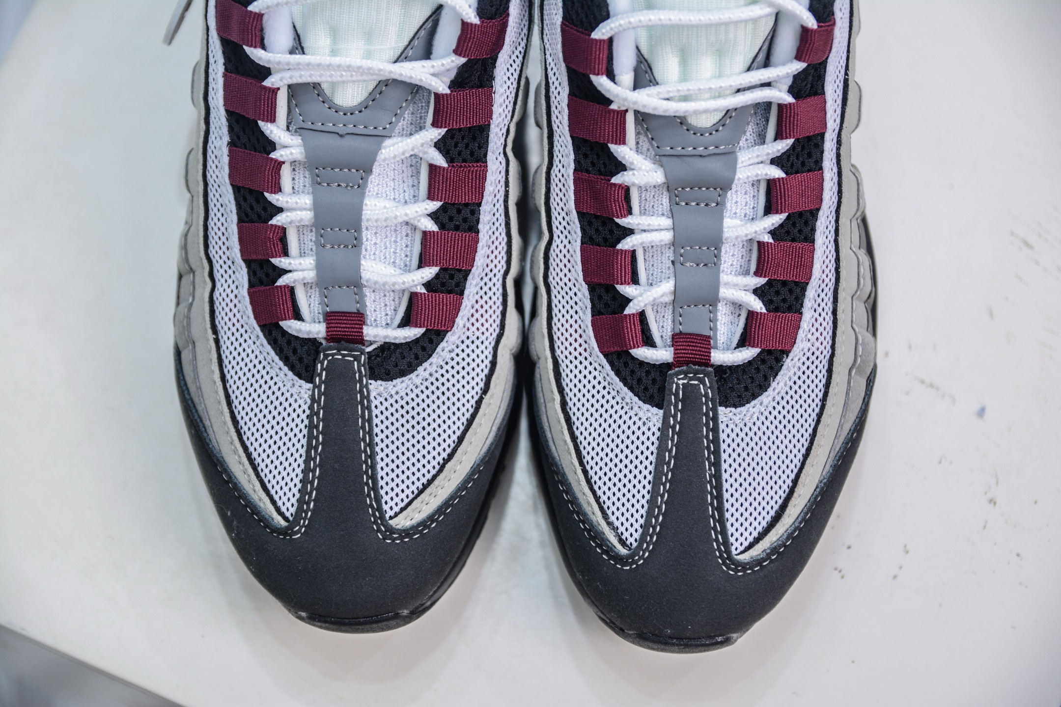 NK Air Max 95 复古减震气垫跑鞋 经典重温 DQ9001-001-莆田鞋,莆田鞋货源,高仿鞋,高仿鞋货源,安福档口,莆田高仿鞋,莆田鞋批发,高仿鞋批发,莆田高仿运动鞋,高仿运动鞋,莆田运动鞋 NK Air Max 95 复古减震气垫跑鞋 经典重温 DQ9001-001