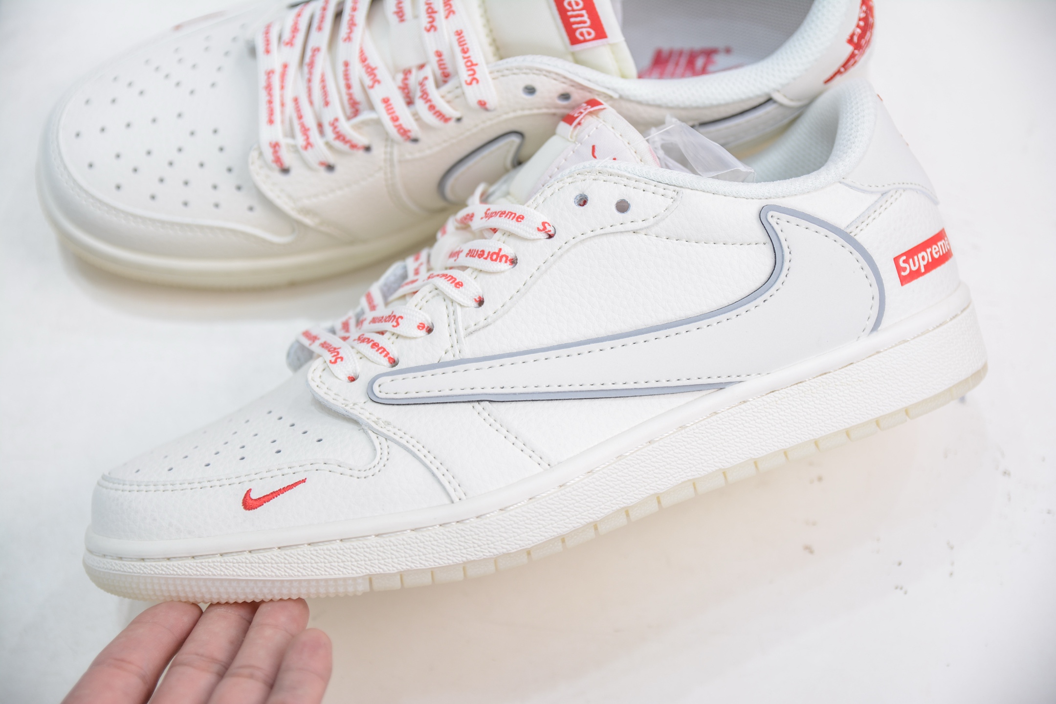 TS x Air Jordan x Supreme AJ1 Low 倒钩低帮联名SUP-米白水晶 XX3168-188-莆田鞋,莆田鞋货源,高仿鞋,高仿鞋货源,安福档口,莆田高仿鞋,莆田鞋批发,高仿鞋批发,莆田高仿运动鞋,高仿运动鞋,莆田运动鞋 TS x Air Jordan x Supreme AJ1 Low 倒钩低帮联名SUP-米白水晶 XX3168-188
