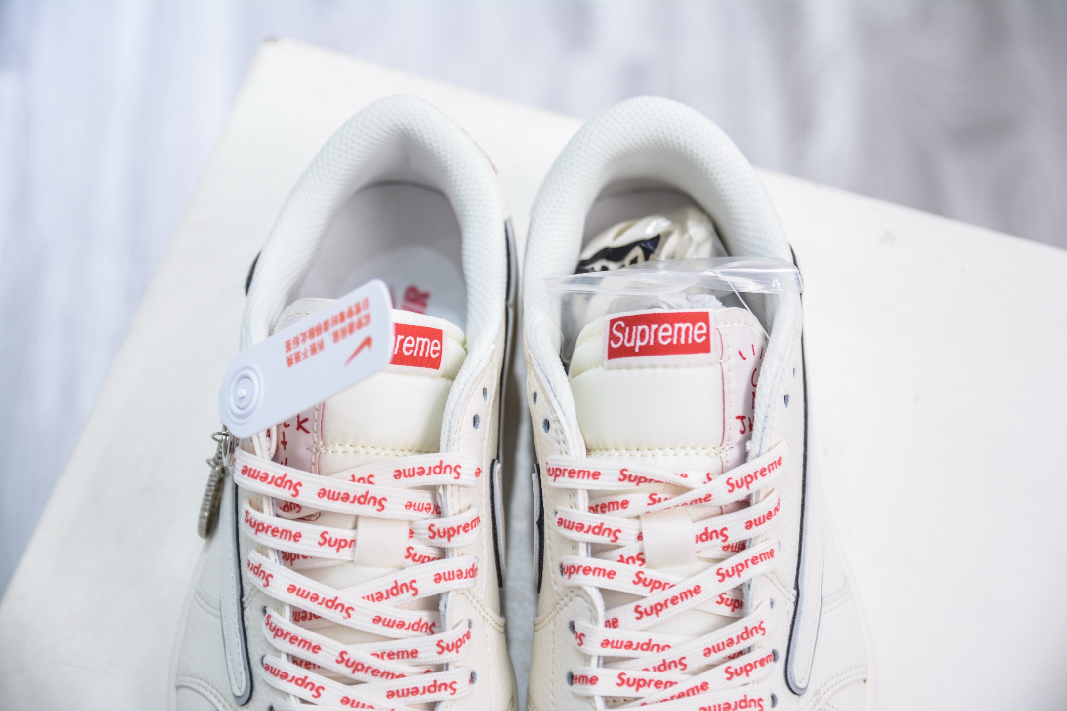 TS x Air Jordan x Supreme AJ1 Low 倒钩低帮联名SUP-米白水晶 XX3168-188-莆田鞋,莆田鞋货源,高仿鞋,高仿鞋货源,安福档口,莆田高仿鞋,莆田鞋批发,高仿鞋批发,莆田高仿运动鞋,高仿运动鞋,莆田运动鞋 TS x Air Jordan x Supreme AJ1 Low 倒钩低帮联名SUP-米白水晶 XX3168-188