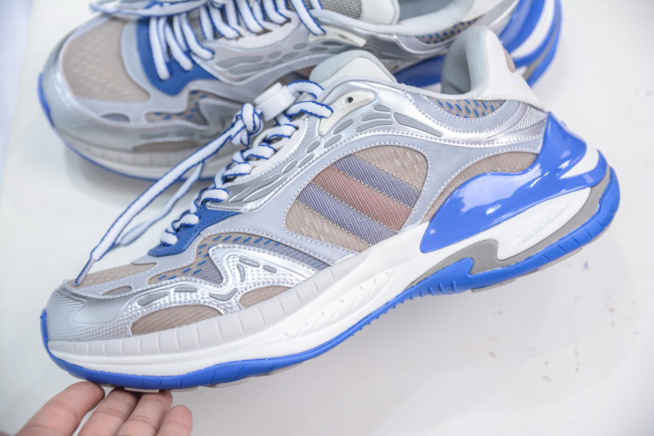 Gucci Rhyton Vintage 古驰皮革角状复古老爹休闲运动慢跑鞋