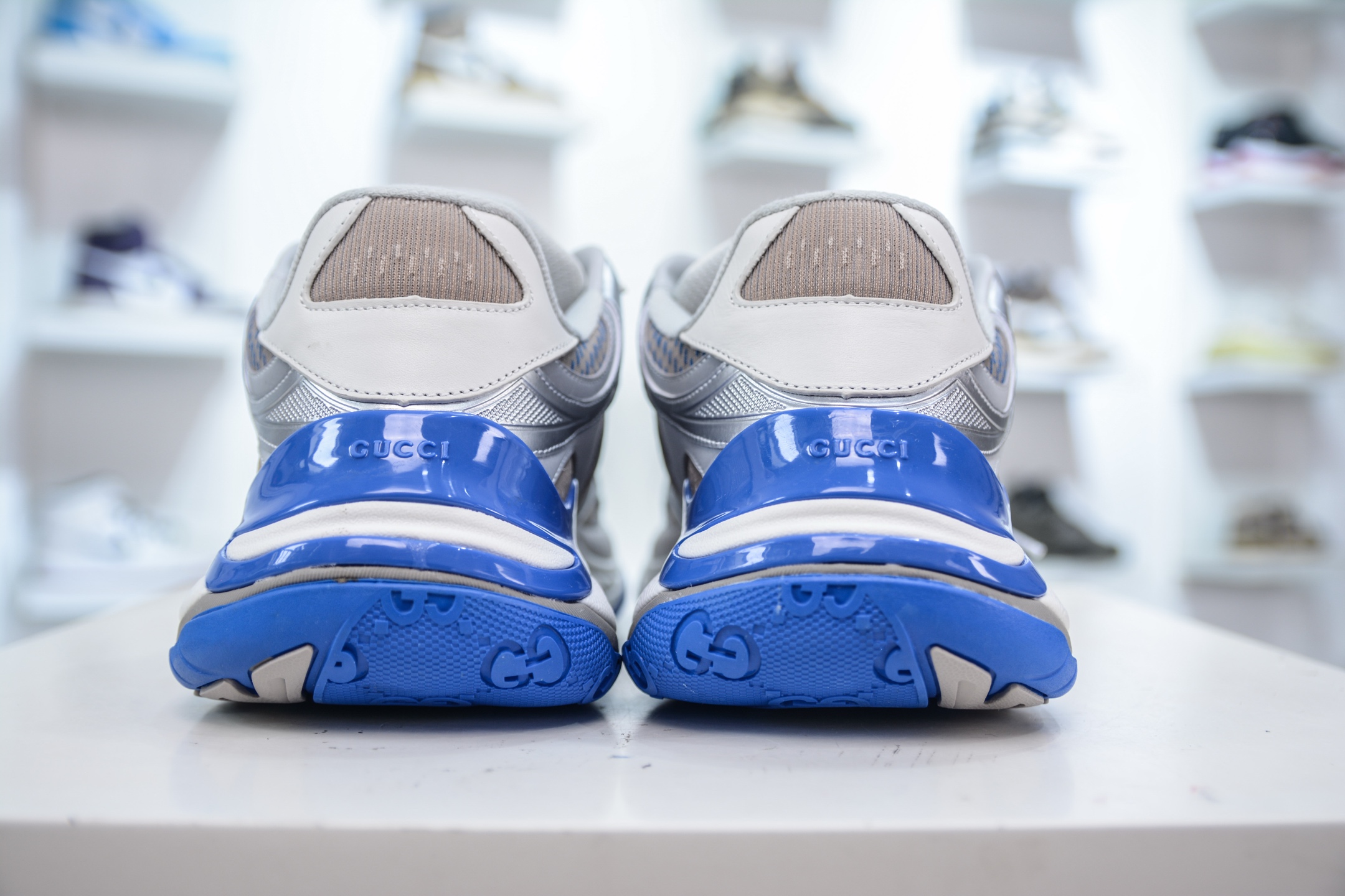 Gucci Rhyton Vintage 古驰皮革角状复古老爹休闲运动慢跑鞋